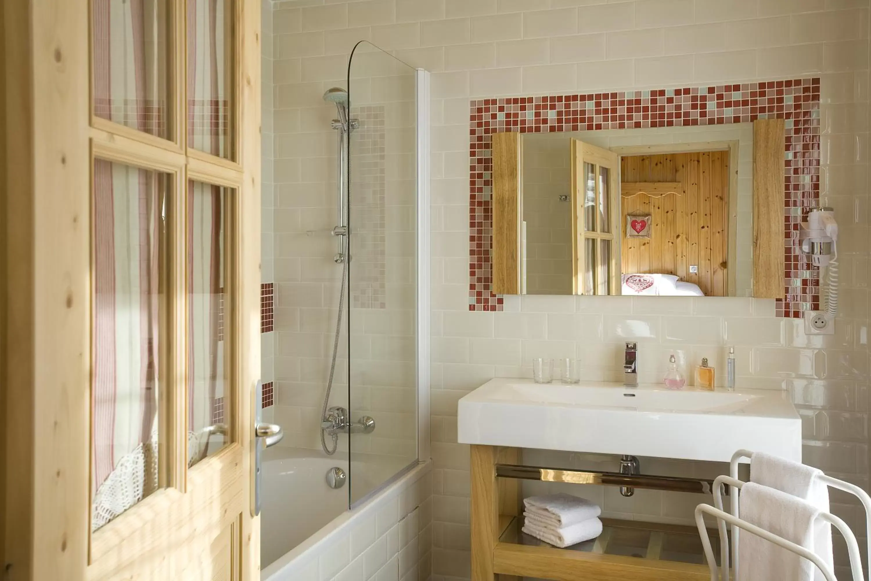 Bathroom in Hôtel L'Arbina