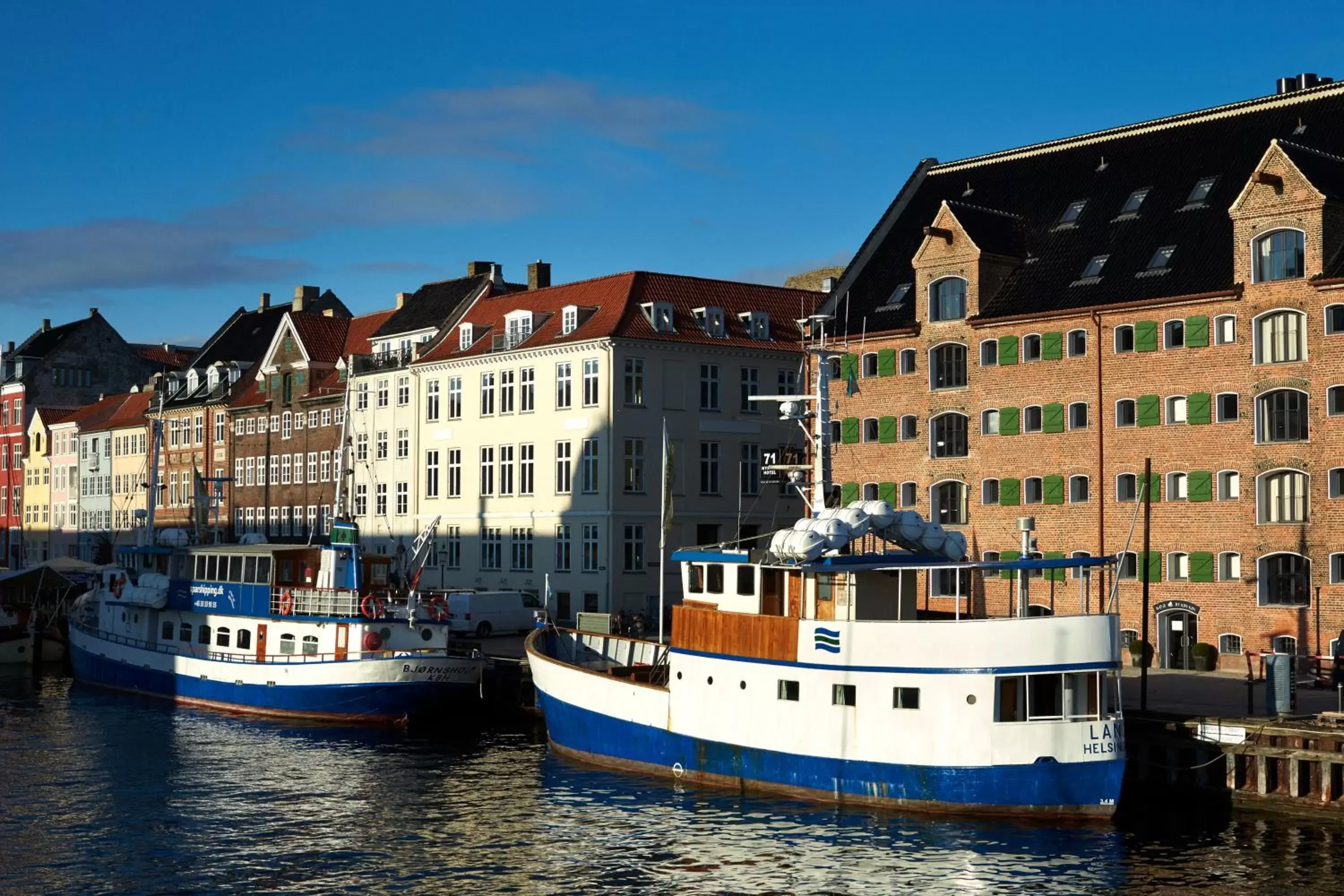 Property Building in 71 Nyhavn Hotel