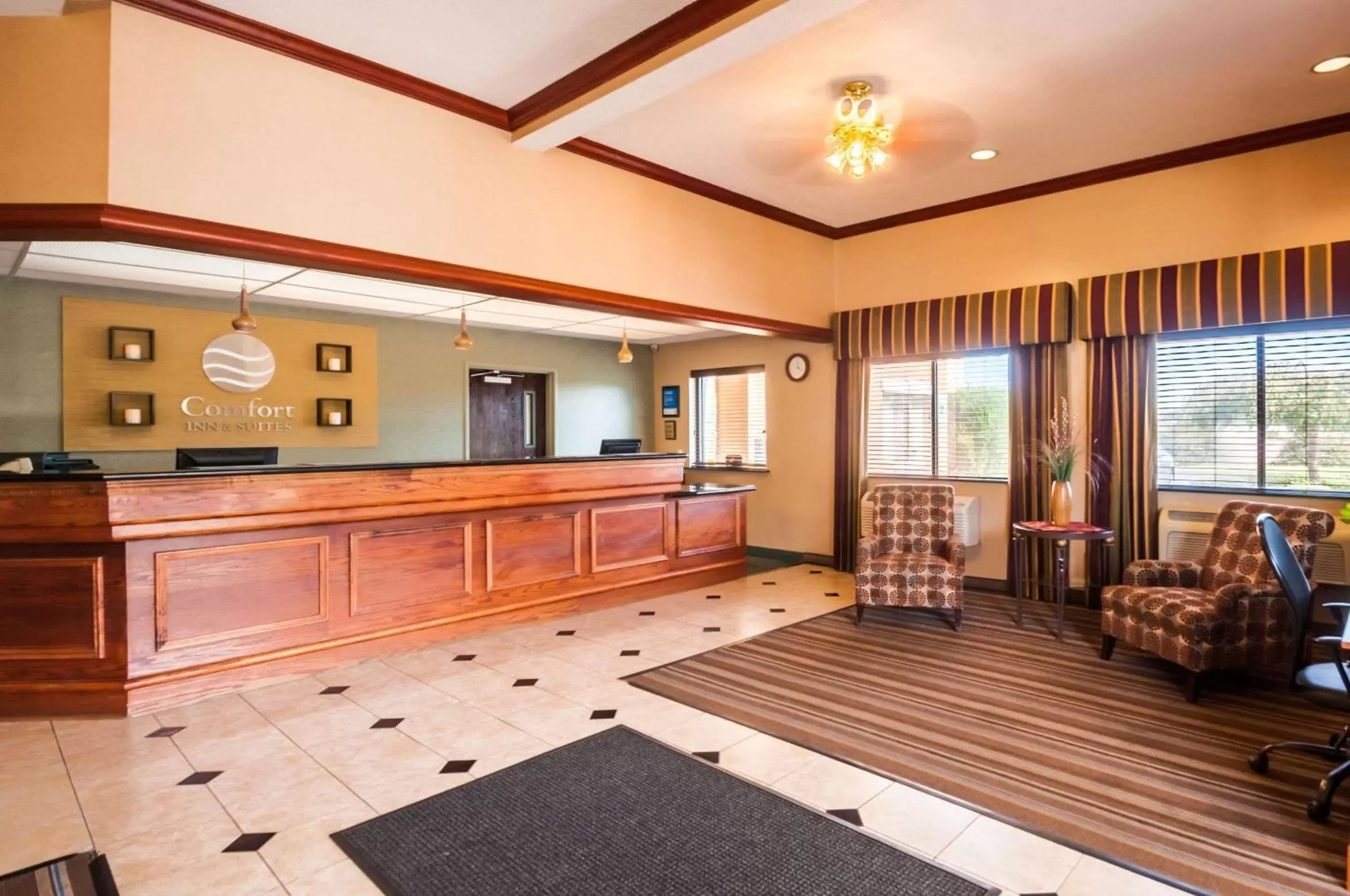 Lobby or reception, Lobby/Reception in Comfort Inn and Suites North East