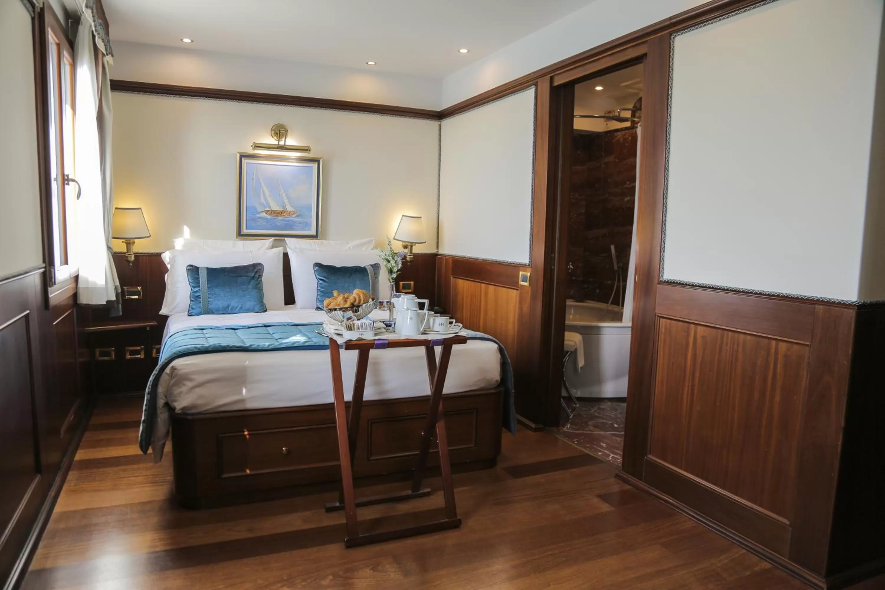 Bed in Hotel Bucintoro