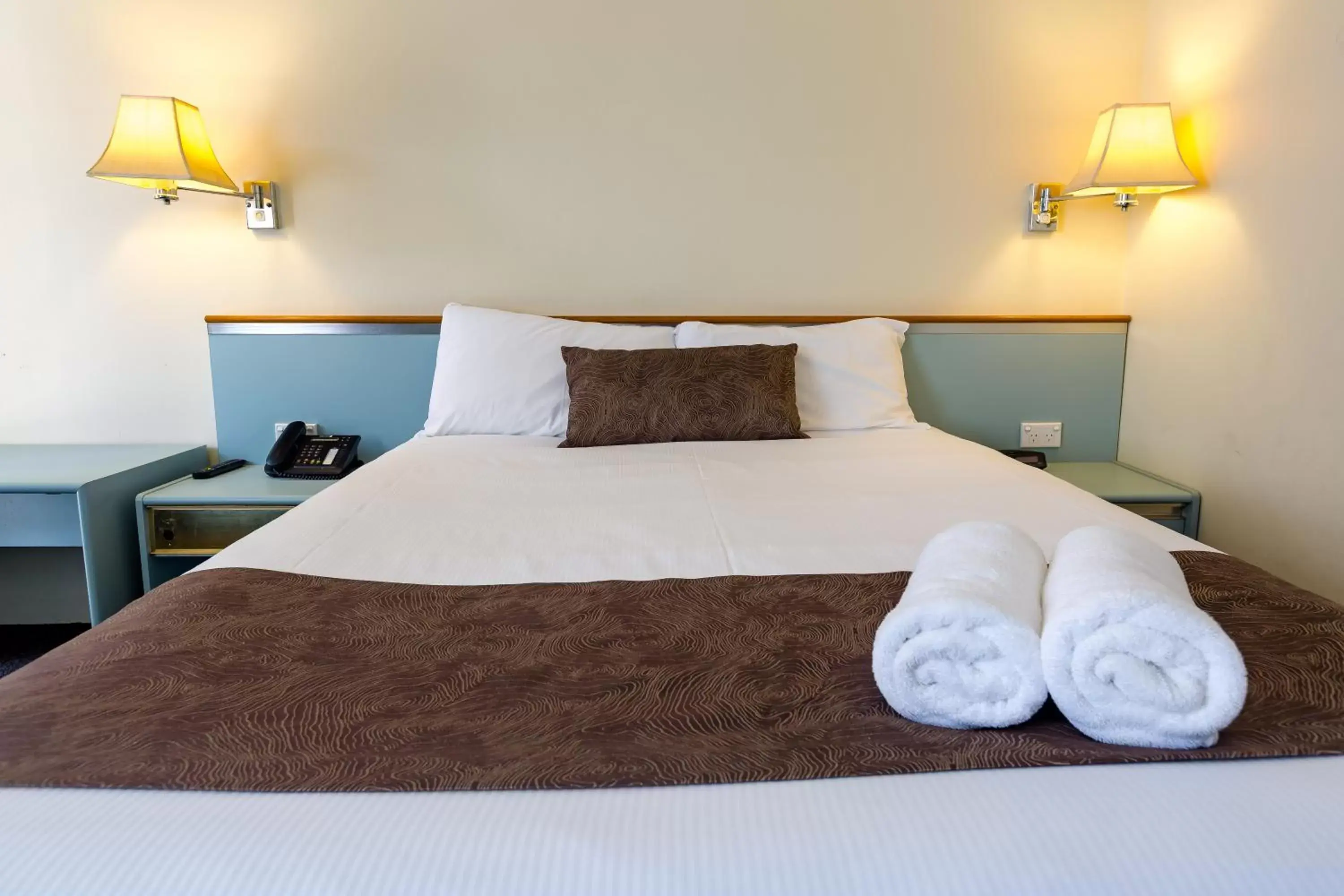 Bed in Abcot Inn