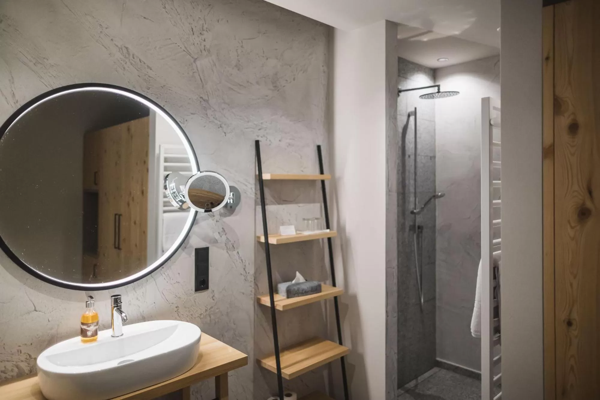 Bathroom in Autentis