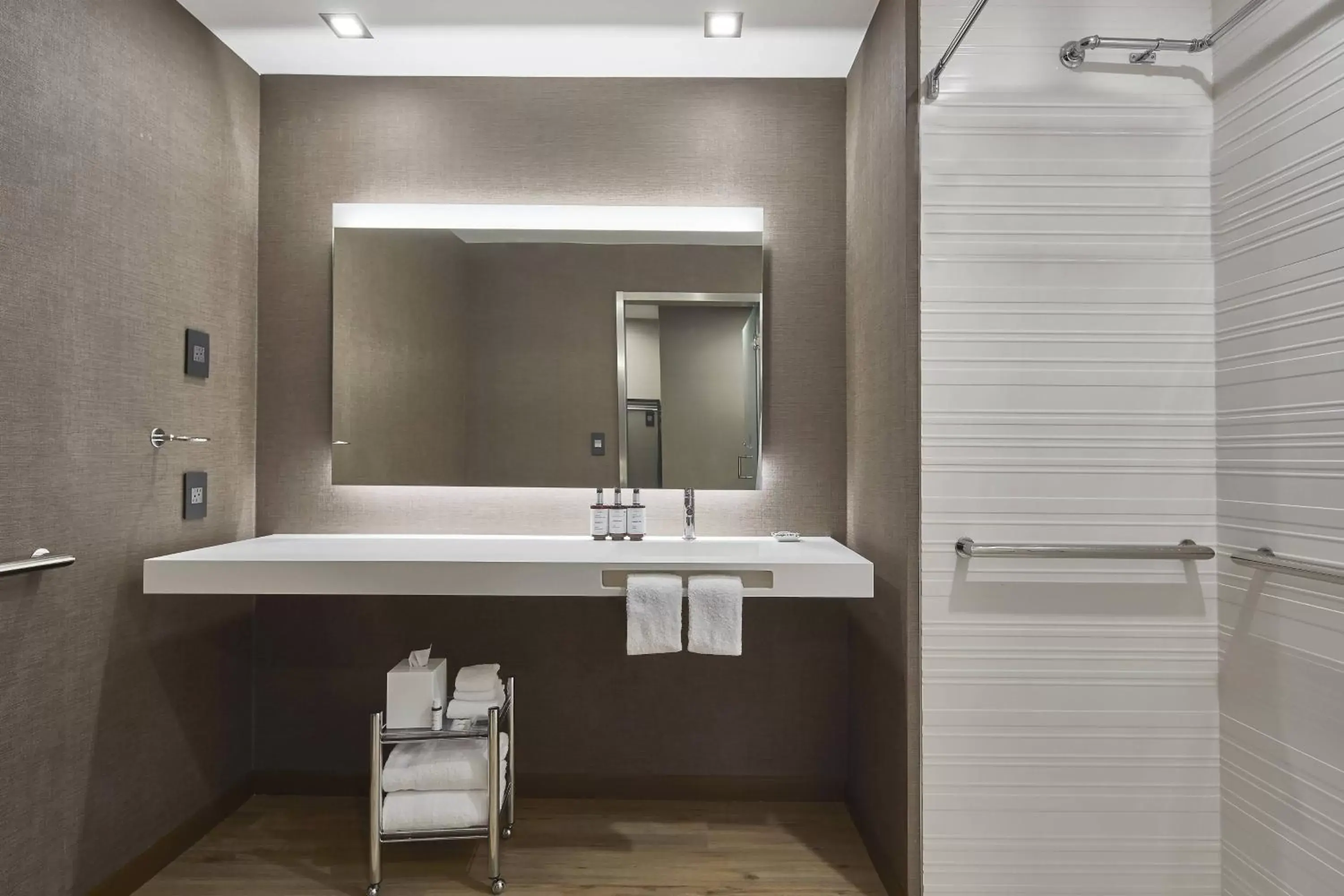 Bathroom in AC Hotel by Marriott Atlanta Airport Gateway