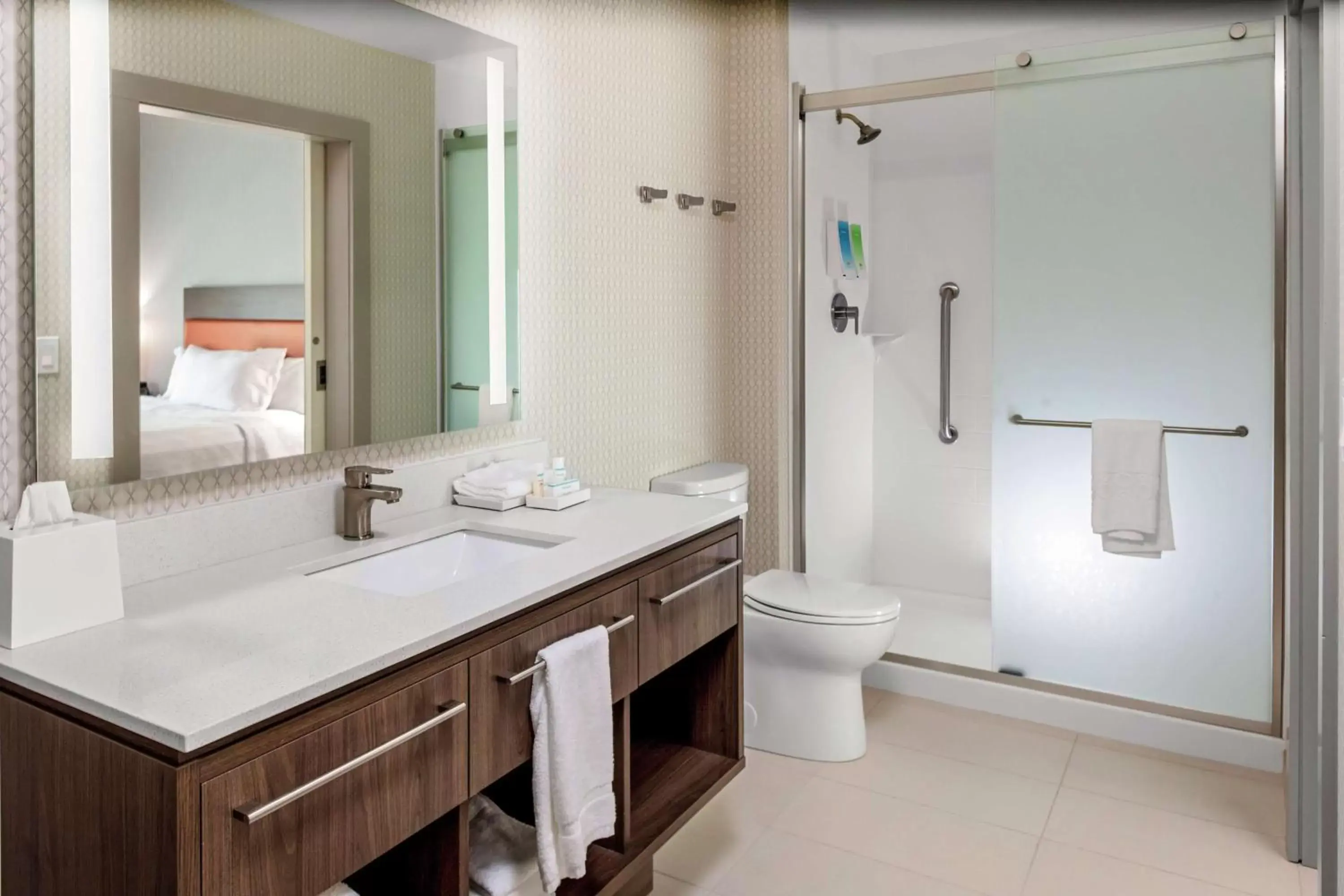 Bathroom in Home2 Suites By Hilton Salisbury