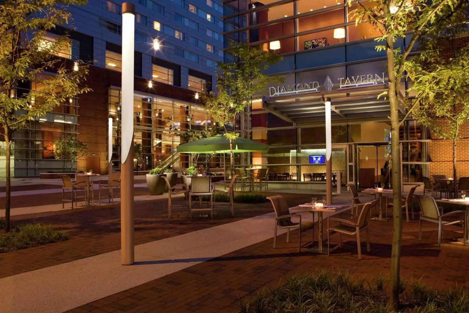 Dining area in Hilton Baltimore Inner Harbor