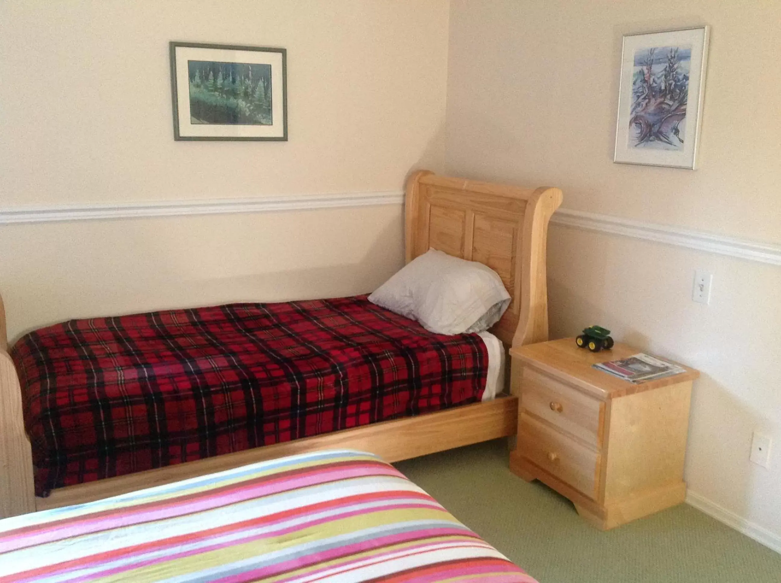 Bedroom, Bed in Laurel's Cottage by Elevate Rooms