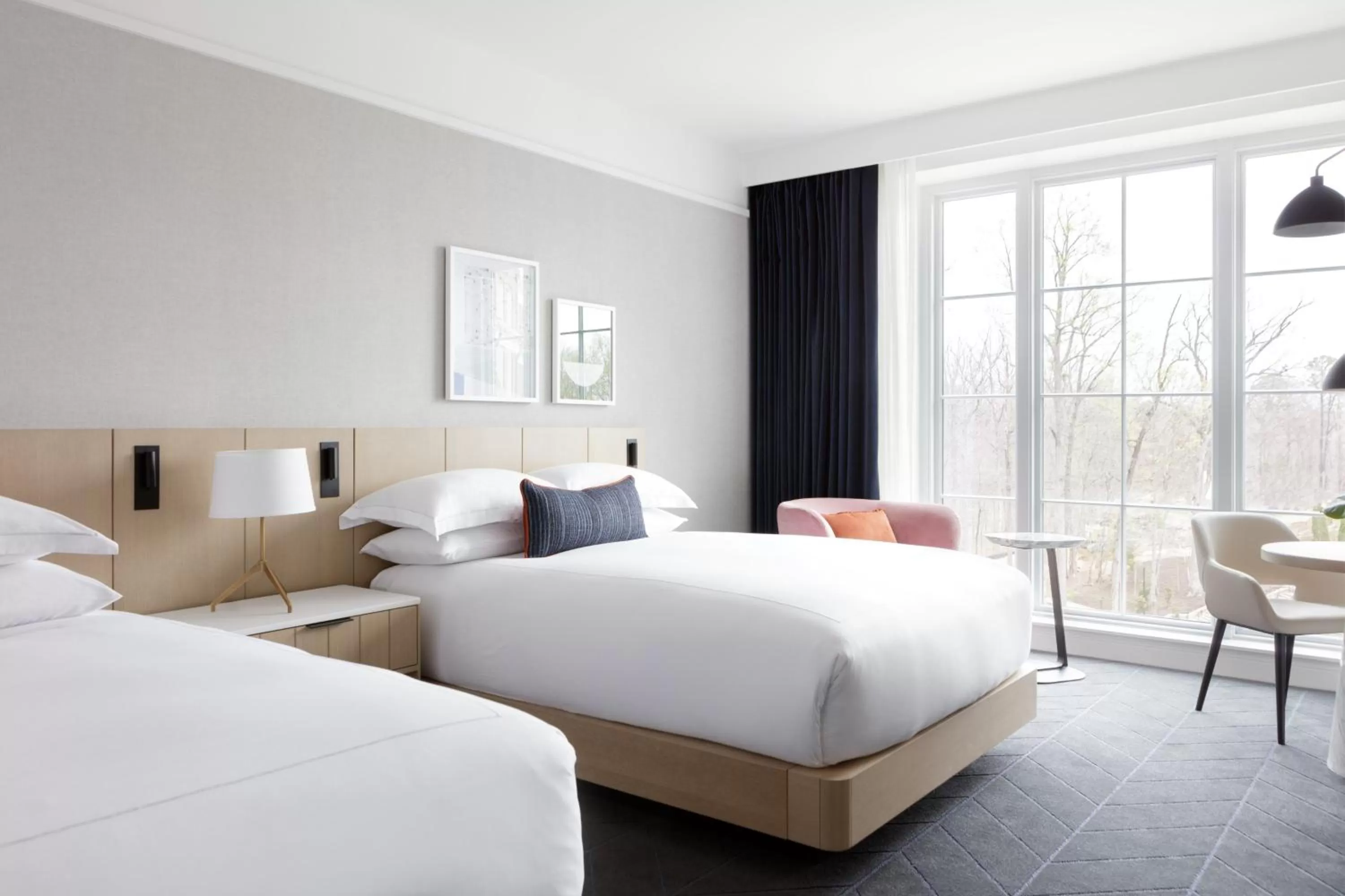 Photo of the whole room, Bed in Kimpton - The Forum Hotel by IHG