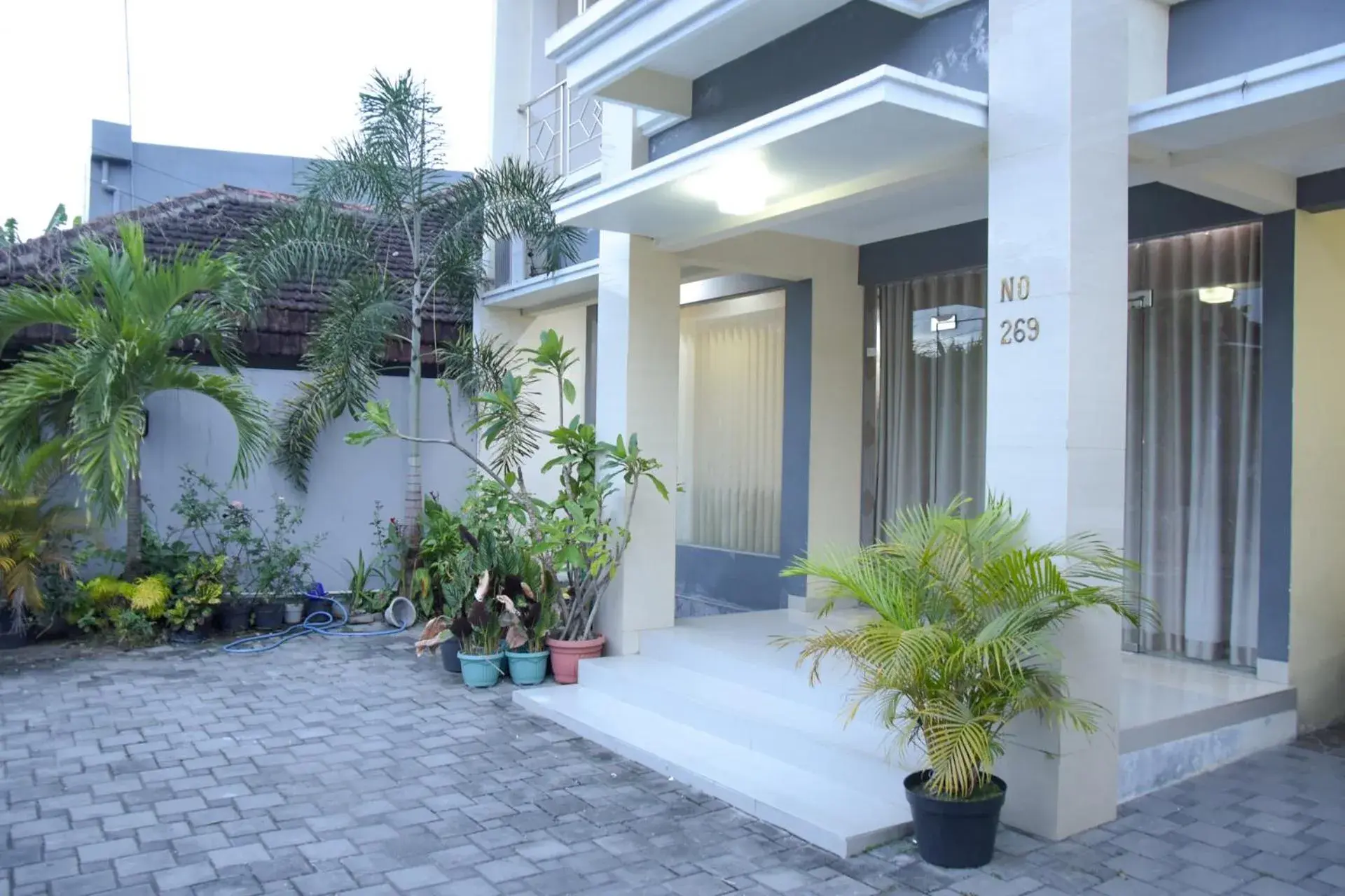 Property building in RedDoorz Syariah near Jogja City Mall 2