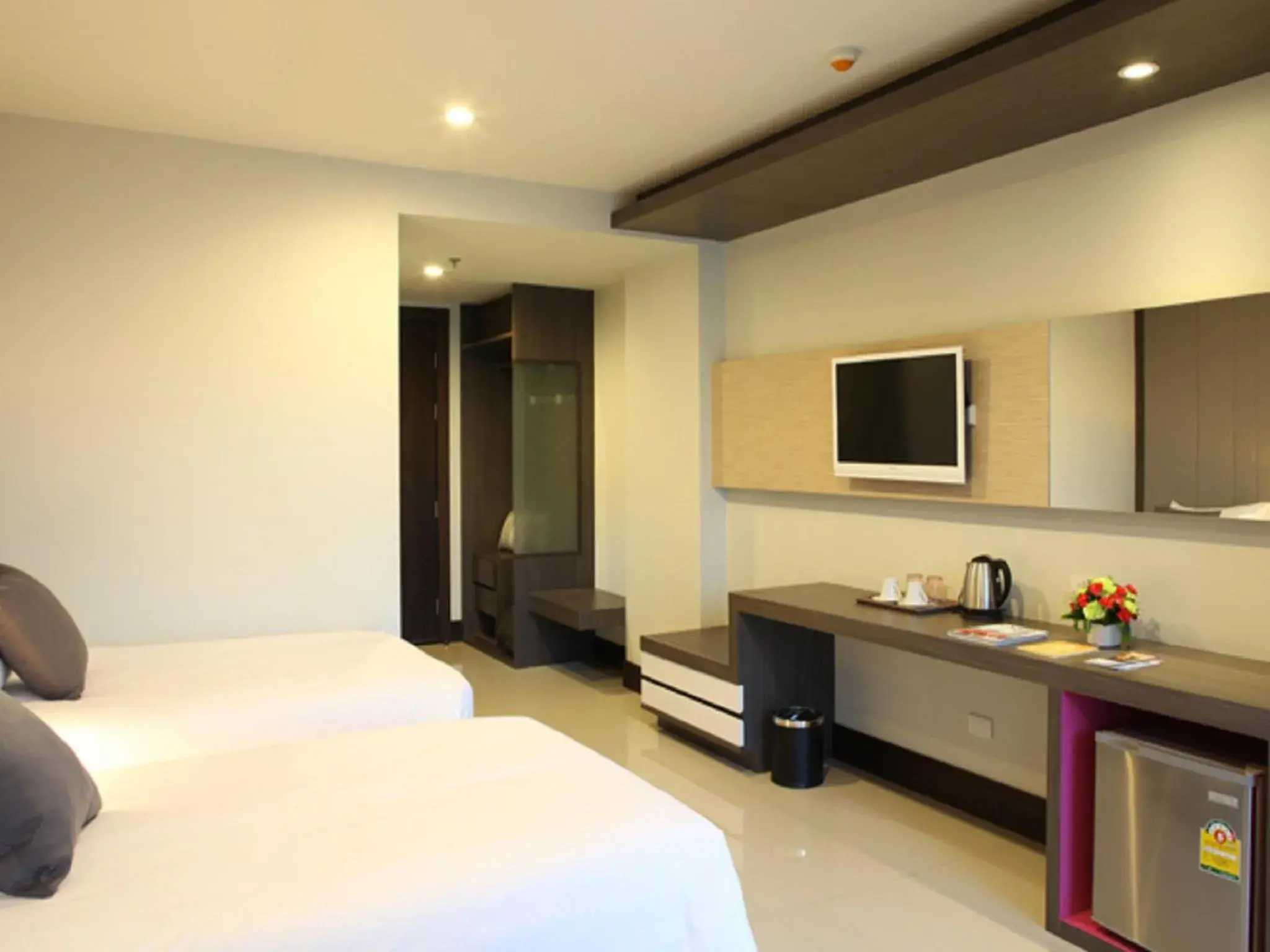 Photo of the whole room in Crystal Suites Suvarnbhumi Airport