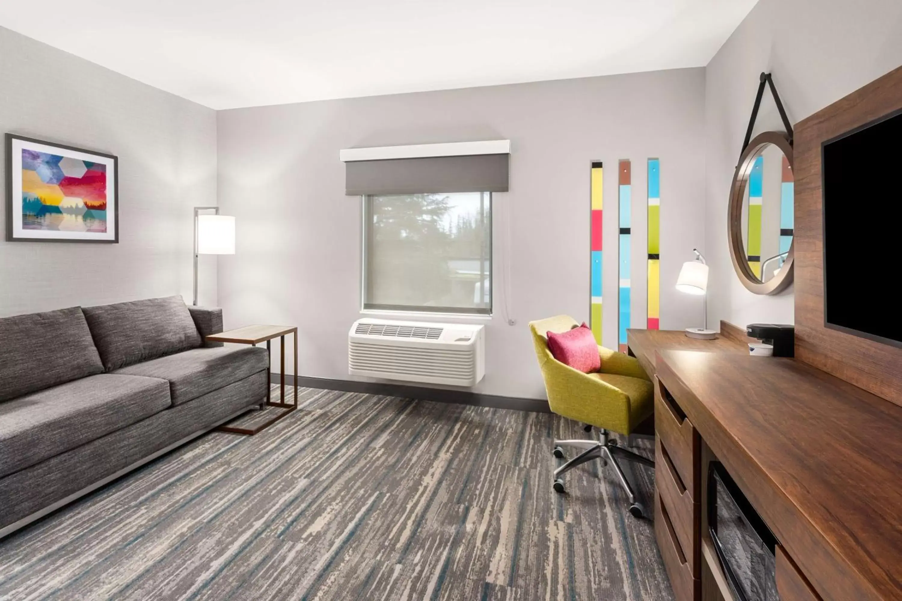 Bedroom, Seating Area in Hampton Inn & Suites Tigard