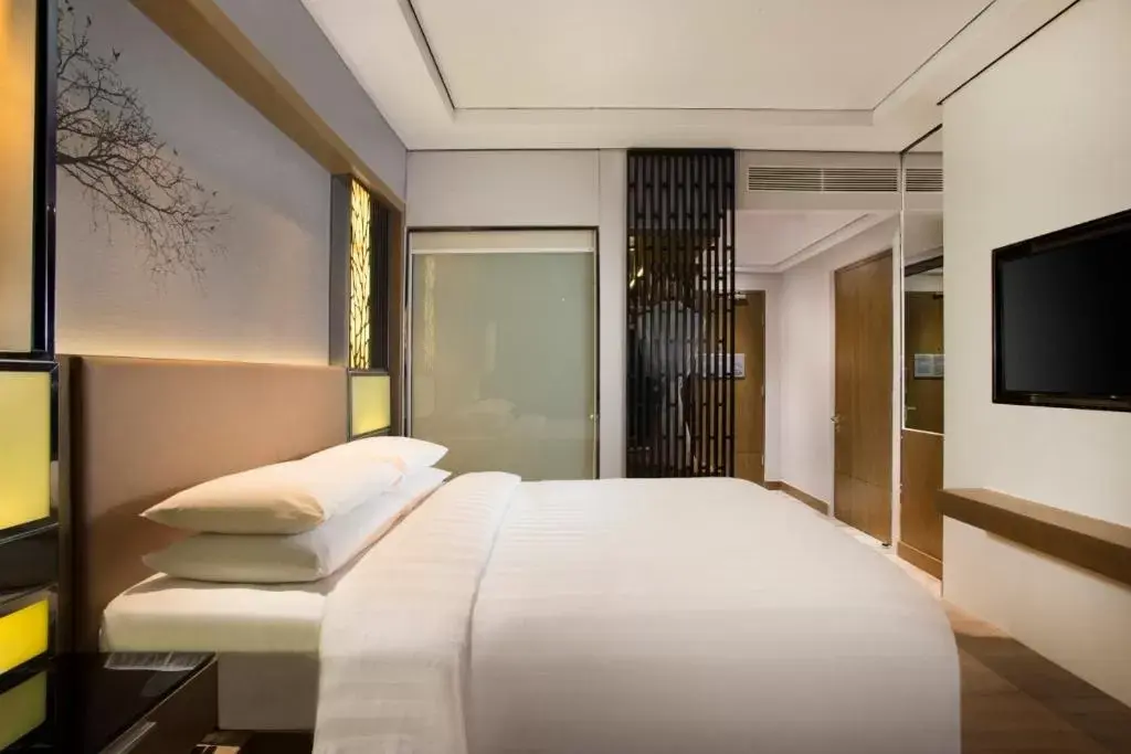 Bedroom, Bed in Courtyard by Marriott Bandung Dago