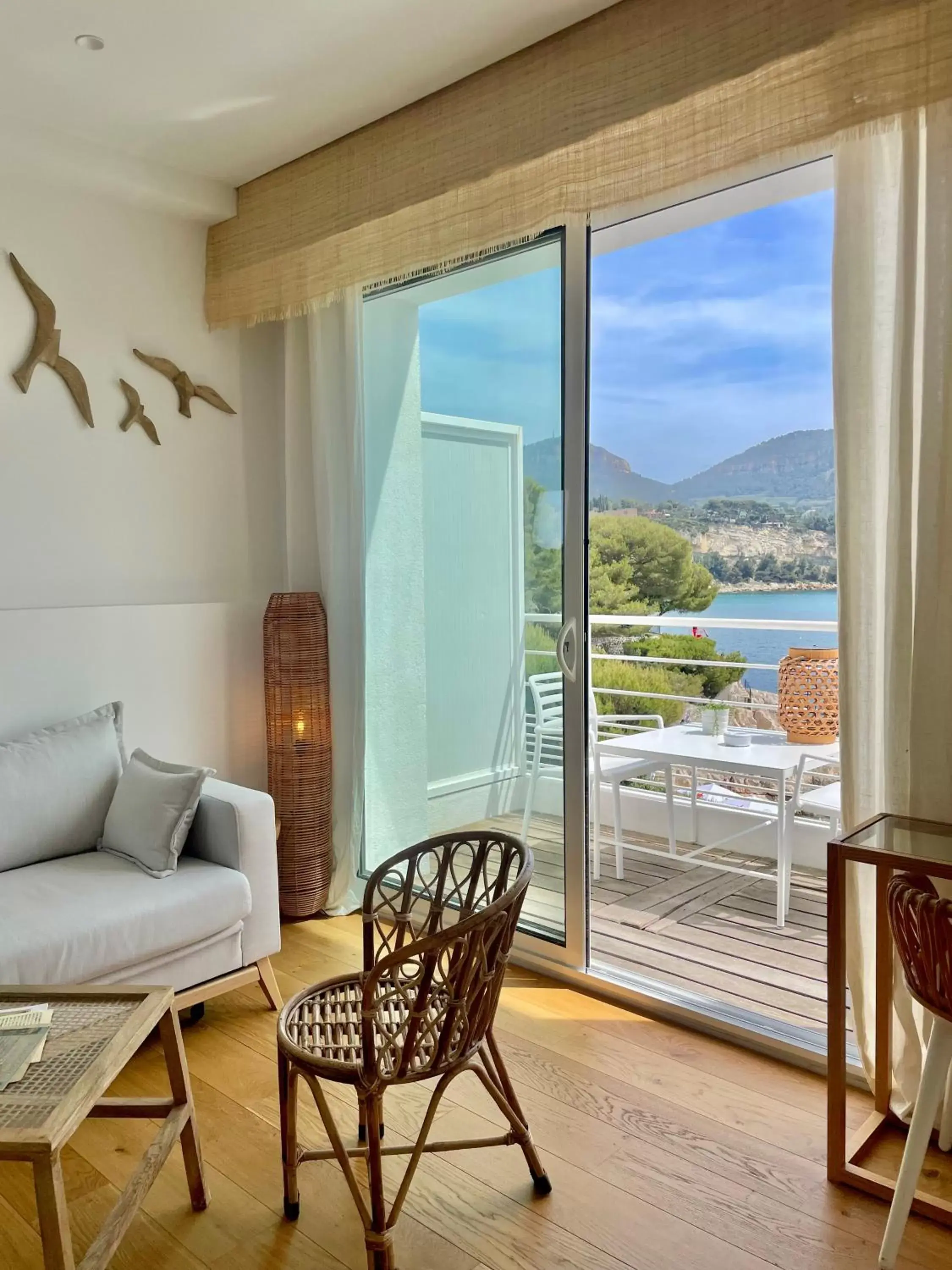 Seating Area in Hotel de La Plage - Mahogany