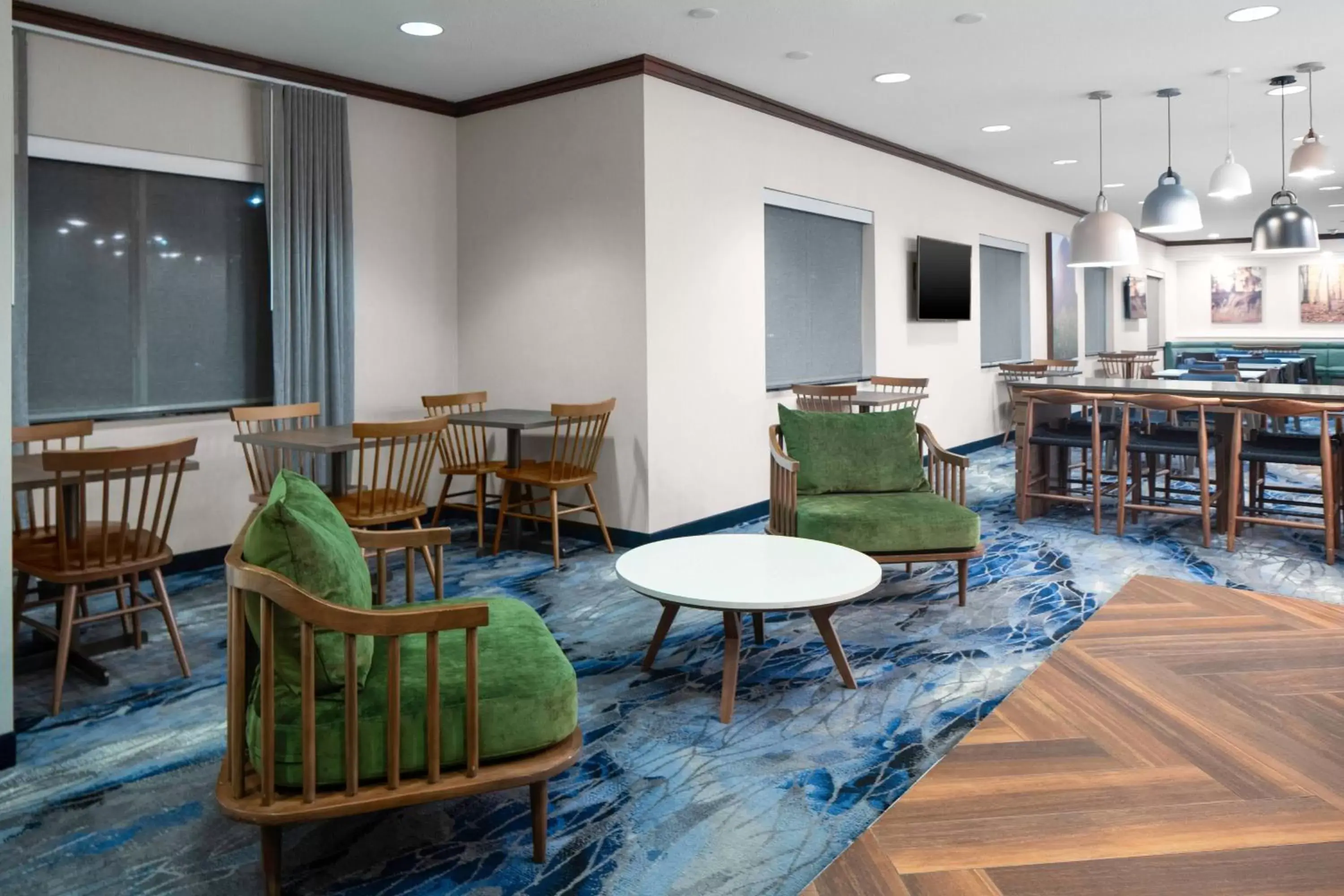 Lobby or reception, Lounge/Bar in Fairfield Inn & Suites Jefferson City