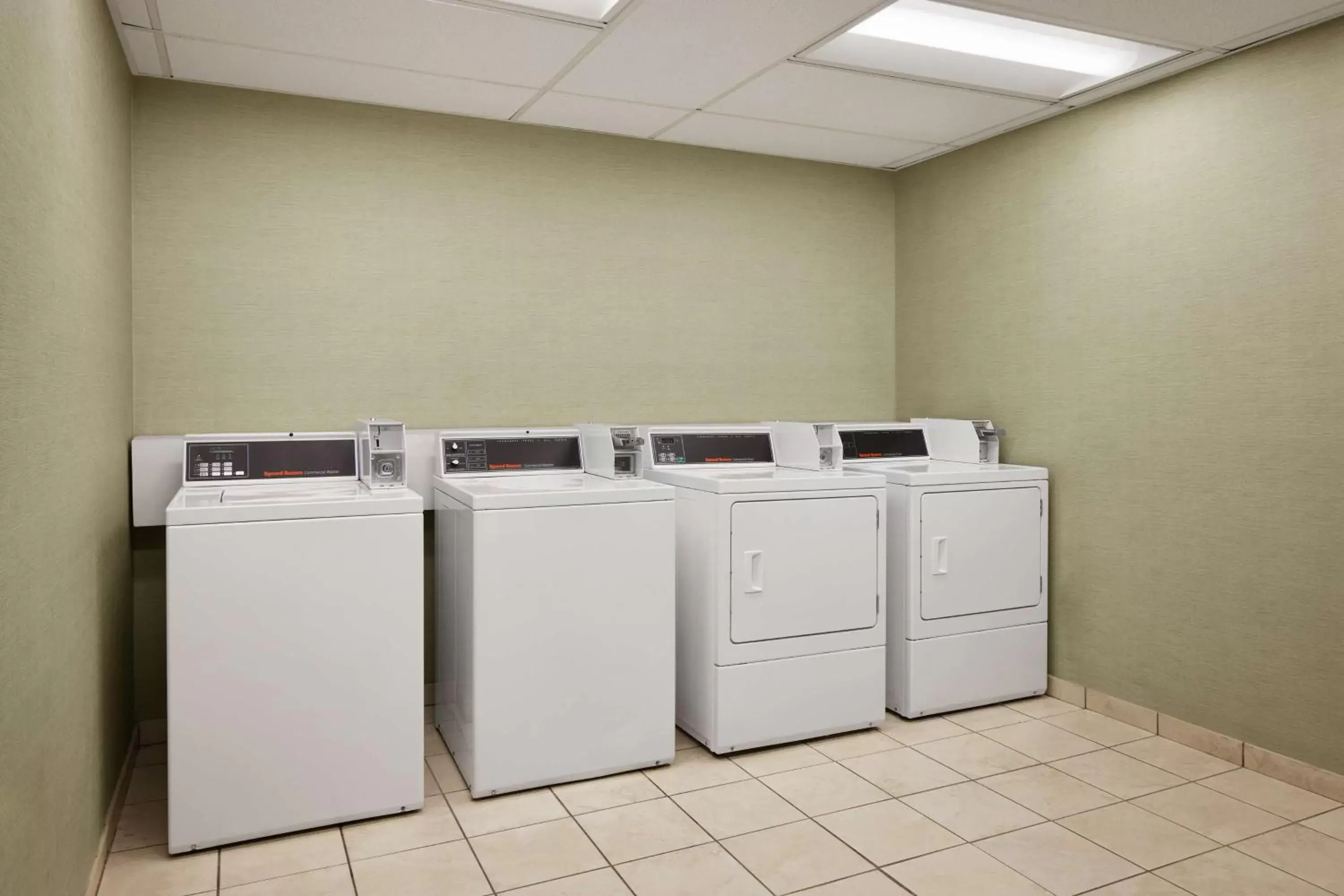 Property building in Homewood Suites by Hilton Baltimore-Washington Intl Apt Property building in Homewood Suites by Hilton Baltimore-Washington Intl Apt