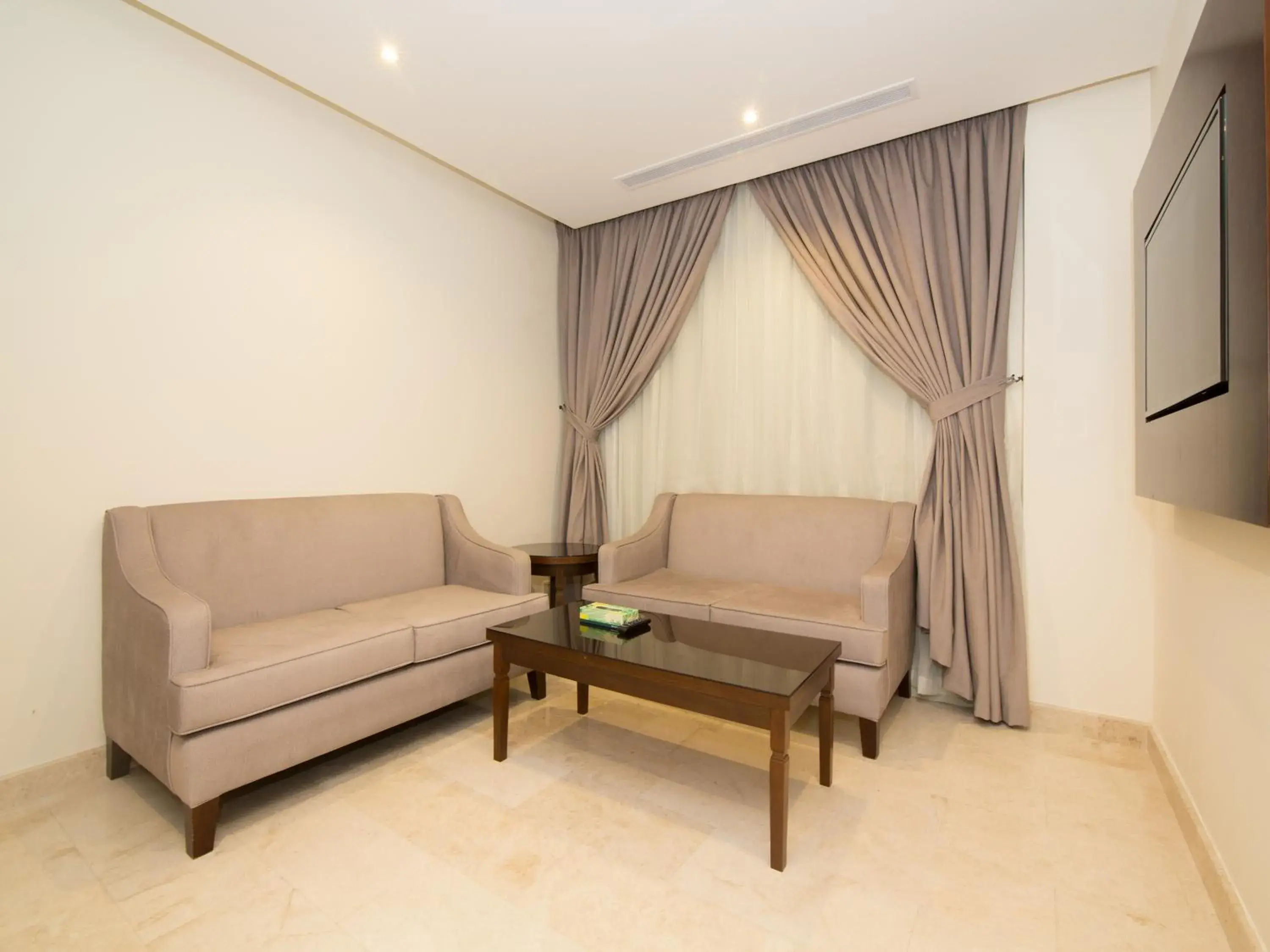 Living room, Seating Area in ASTER HOTEL