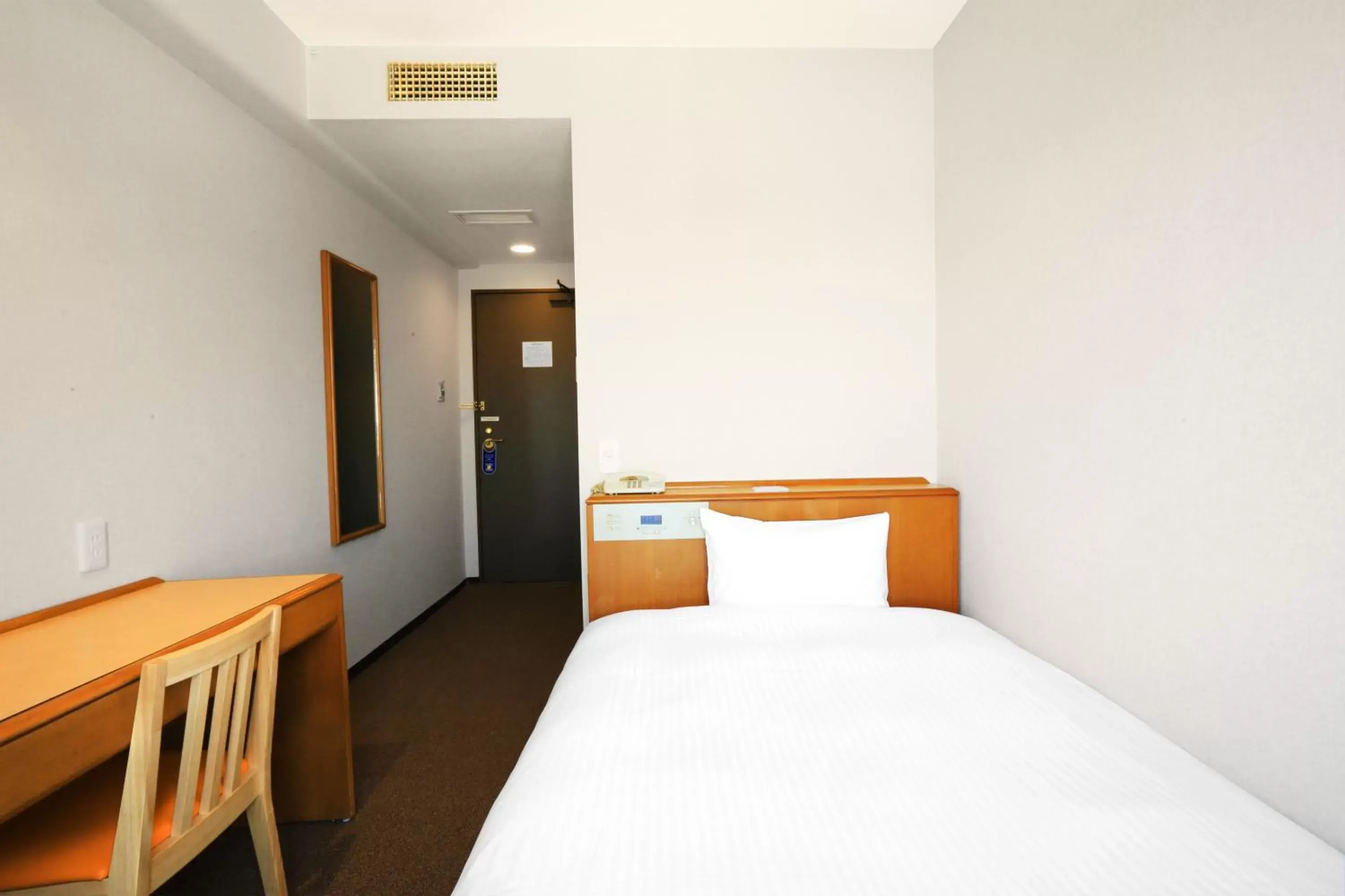 Lobby or reception, Bed in Smile Hotel Sugamo