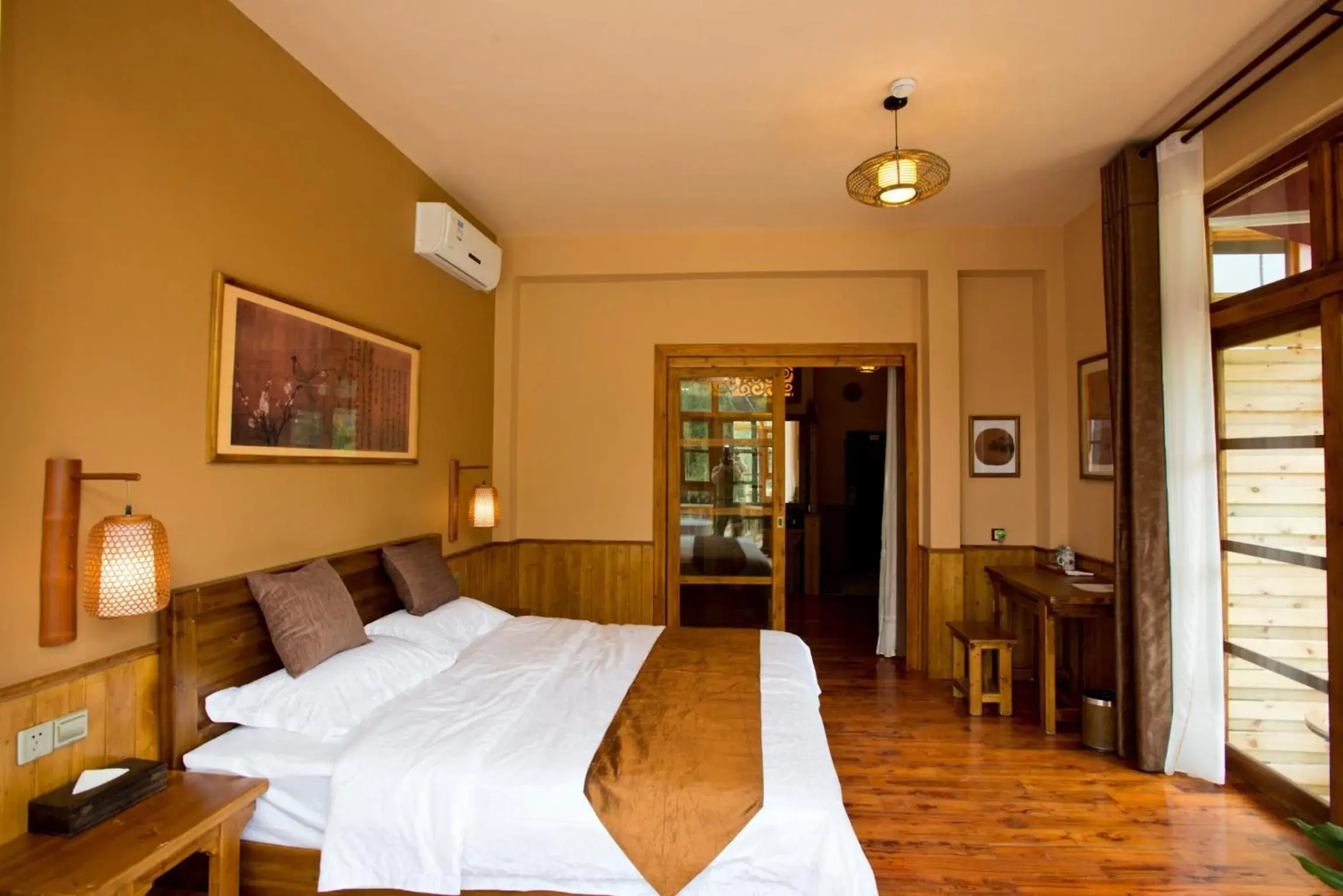 Bedroom, Bed in Yangshuo Moondance Hotel