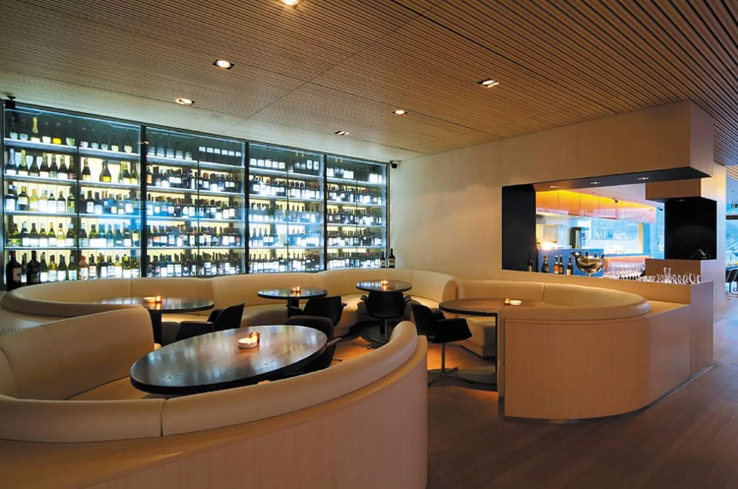 Restaurant/places to eat, Lounge/Bar in Radisson Blu Hotel, Lucerne