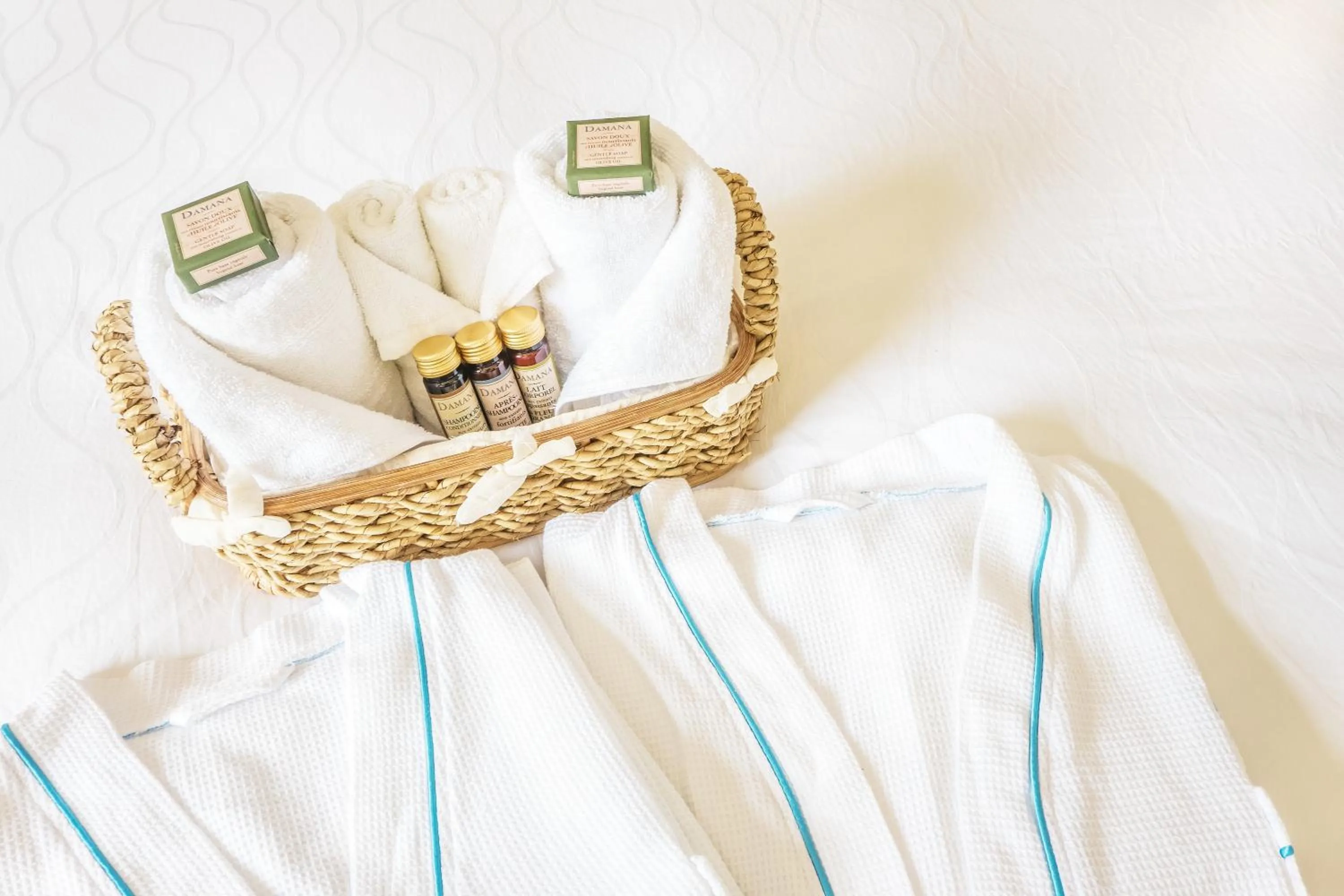 Decorative detail in Edgewater Dive & Spa Resort