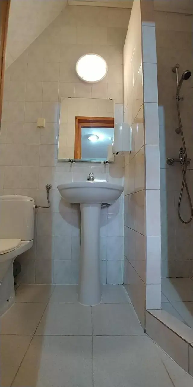 Double Room with Private Bathroom in Schronisko PTTK na Jaworzynie Krynickiej Double Room with Private Bathroom in Schronisko PTTK na Jaworzynie Krynickiej