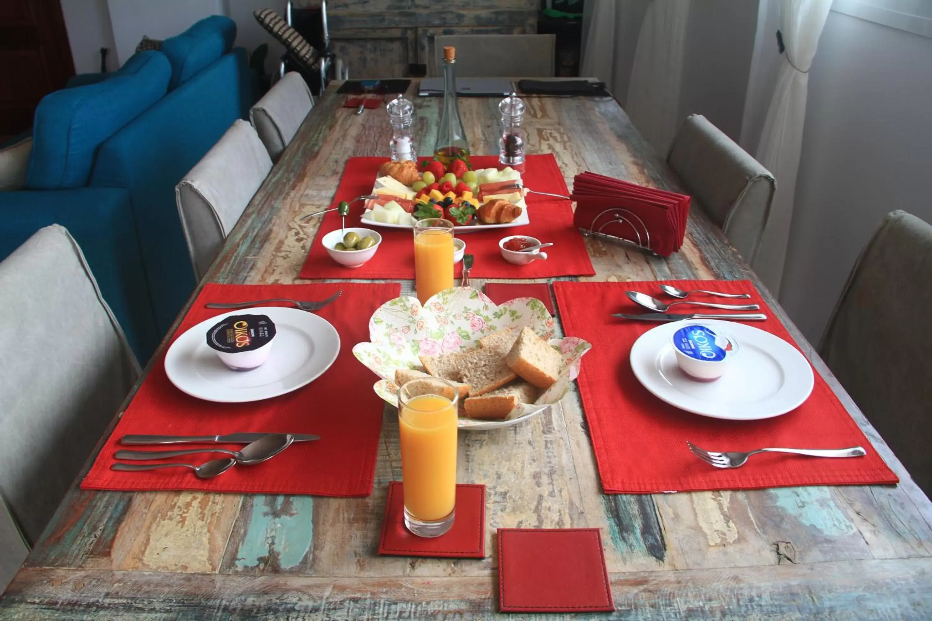 Dining Area in Villa Beniarres Guest House B&B in Moraira