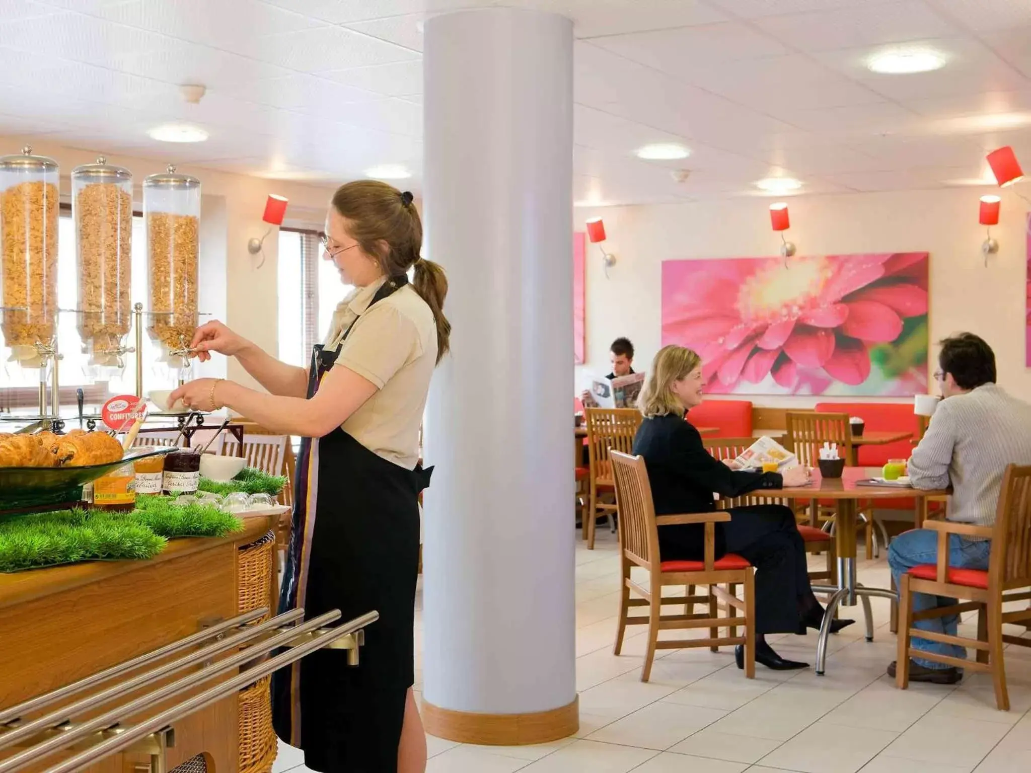 Restaurant/places to eat in ibis Nancy Centre Gare et Congres