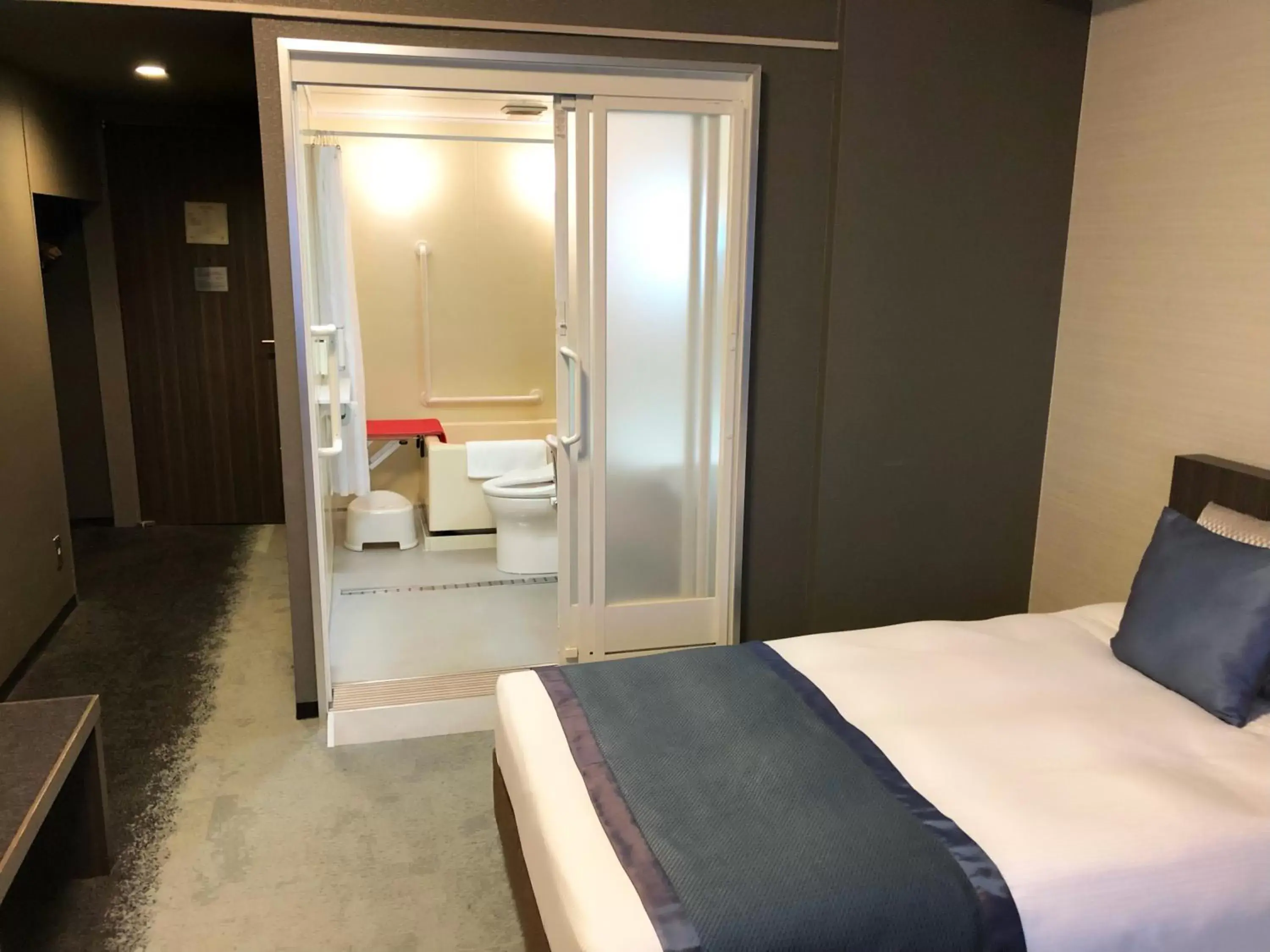 Bathroom, Bed in Art Hotel Narita
