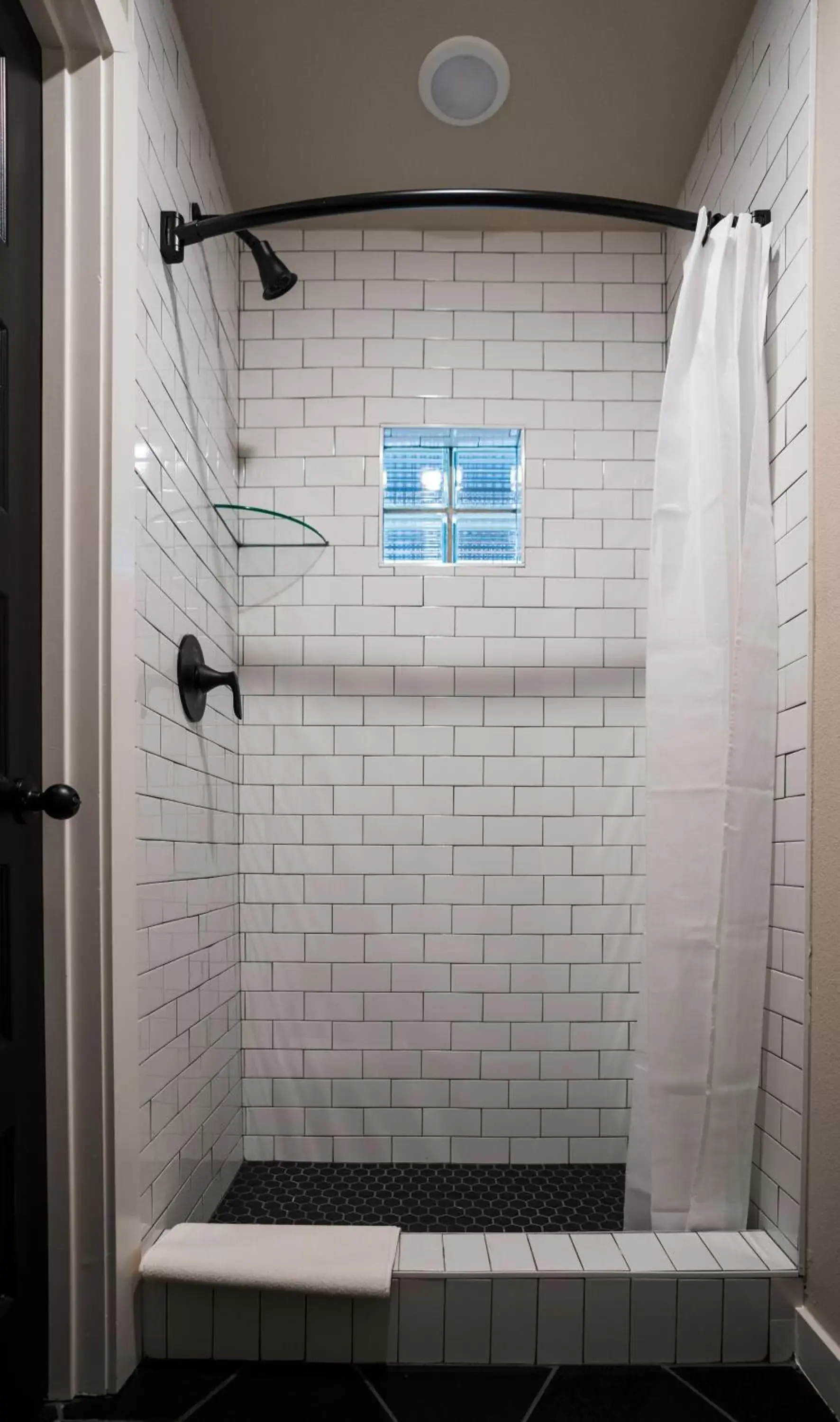 Shower, Bathroom in The Bike Inn