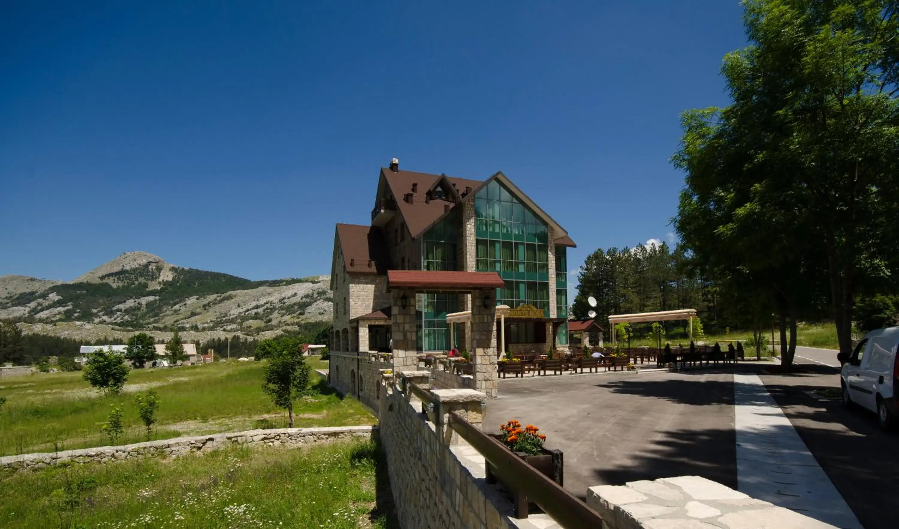 Off site, Property Building in Hotel Monte Rosa