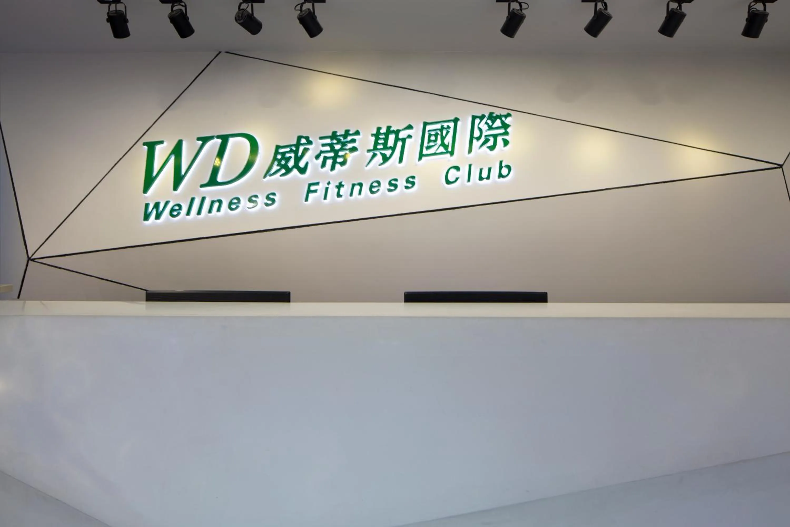 Honder International Hotel - Free shuttle bus between hotel and exhibition center during Canton Fair period