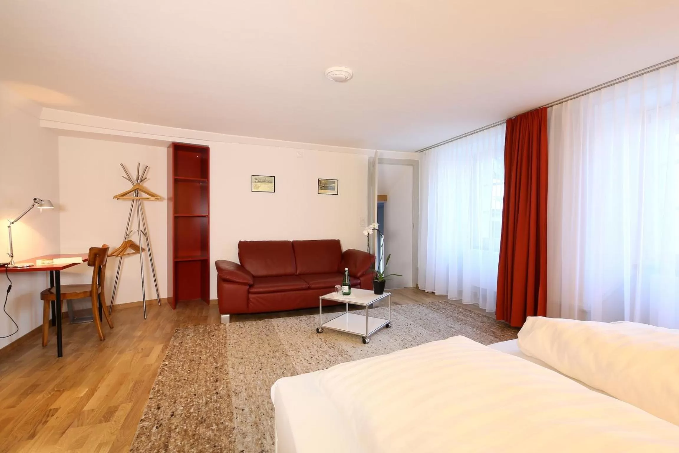 Photo of the whole room, Bed in Hotel Roter Ochsen