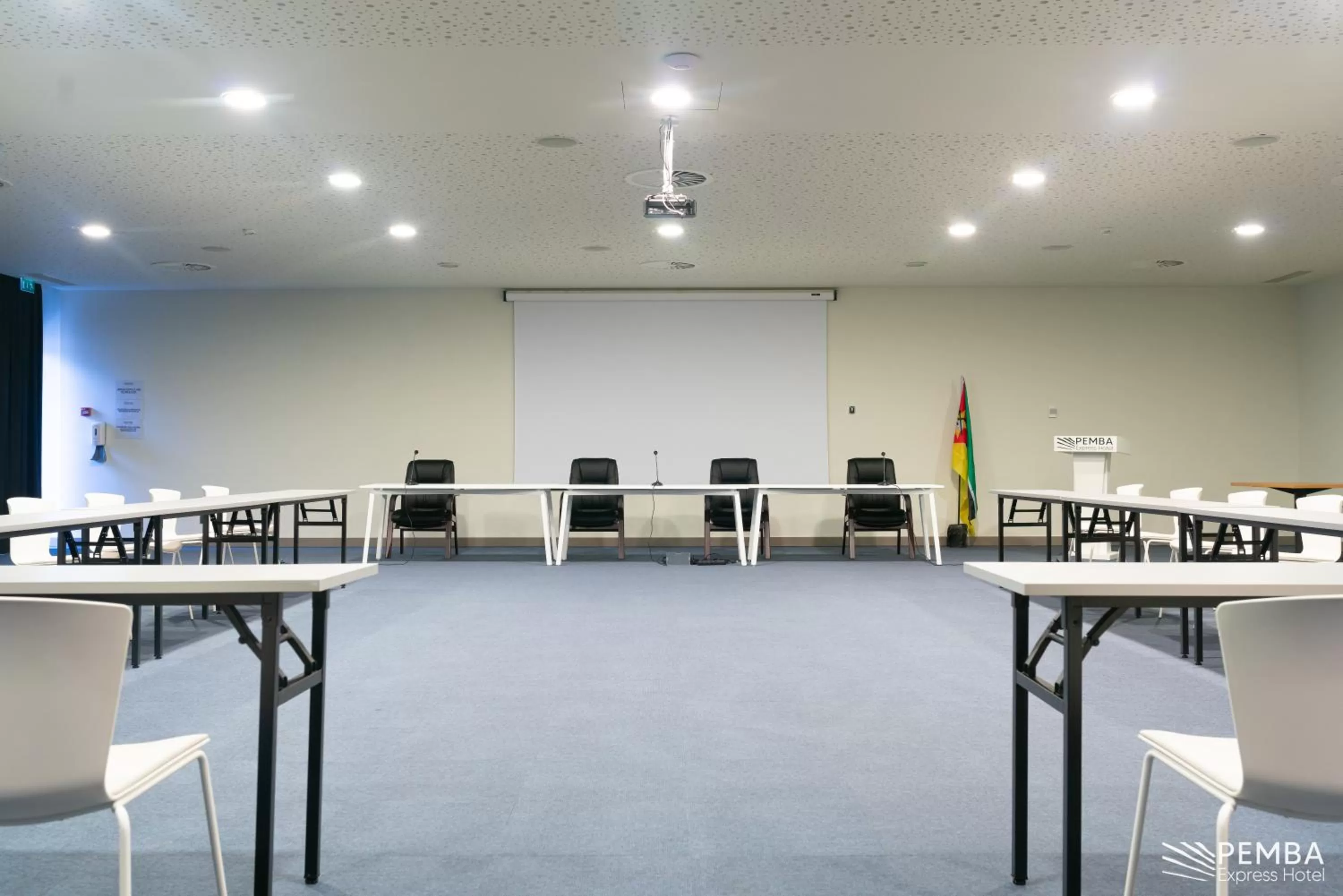 Meeting/conference room in Pemba Express Hotel