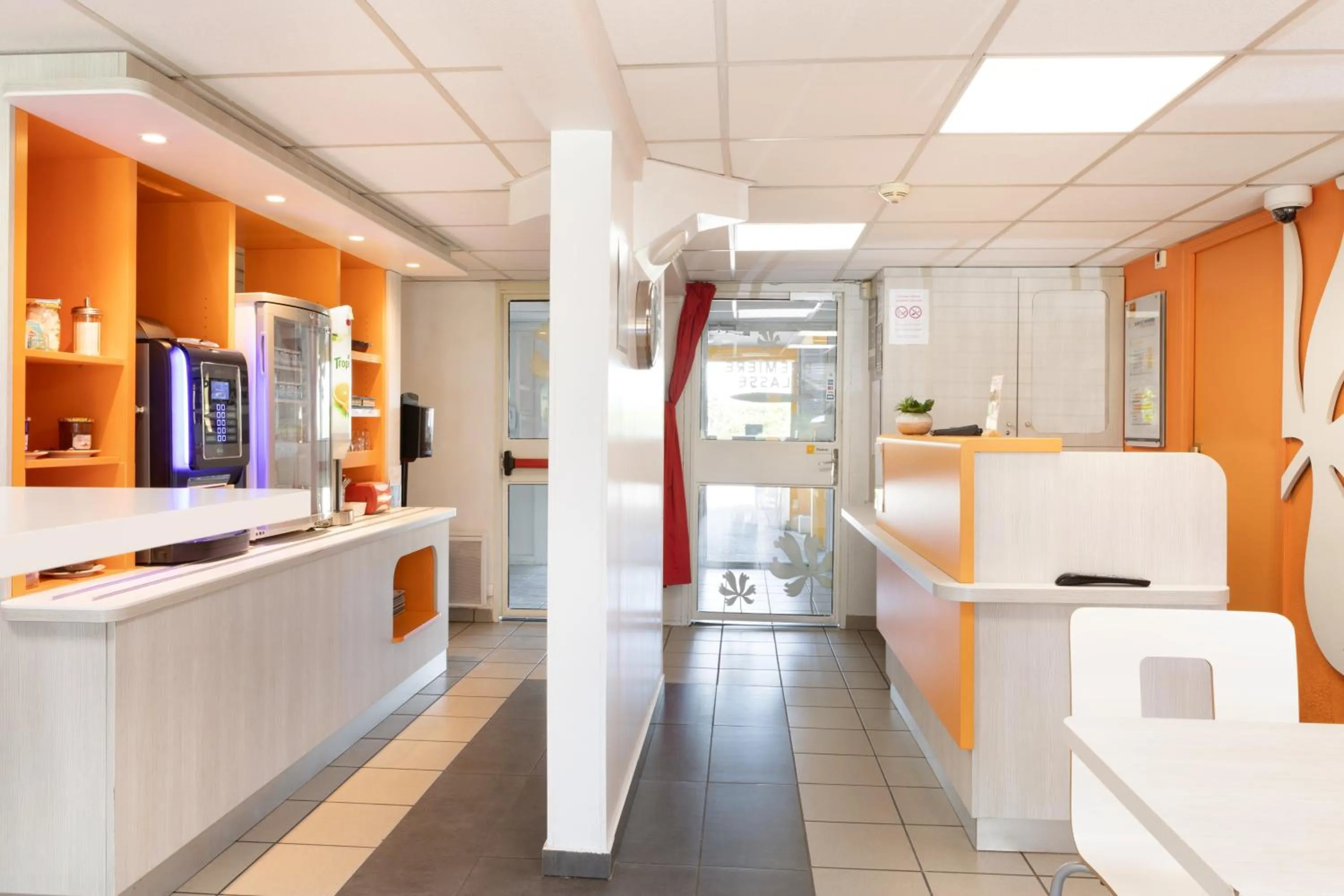 Lobby or reception in Première Classe Châlons-en-Champagne