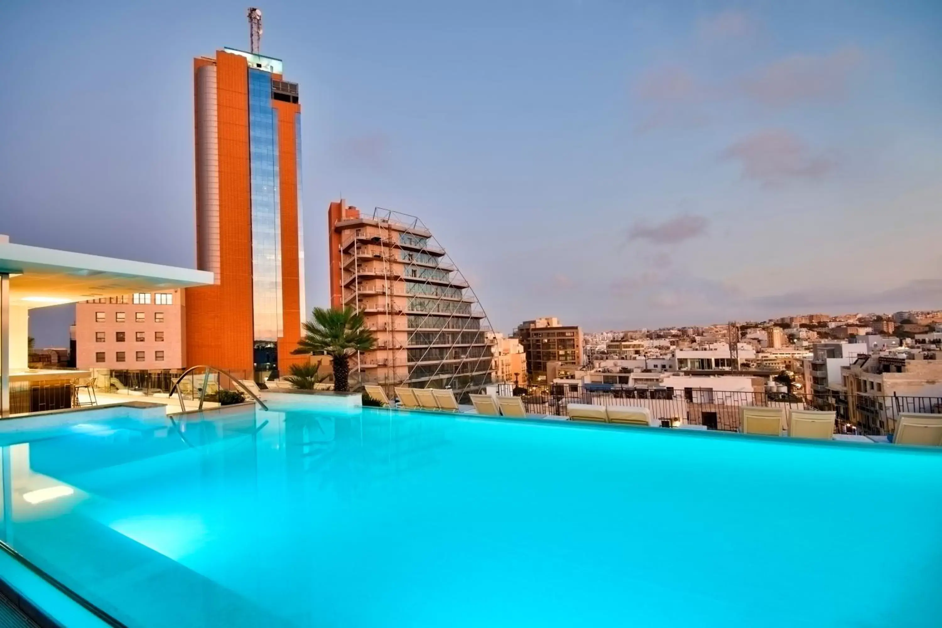 Swimming Pool in Hotel Valentina