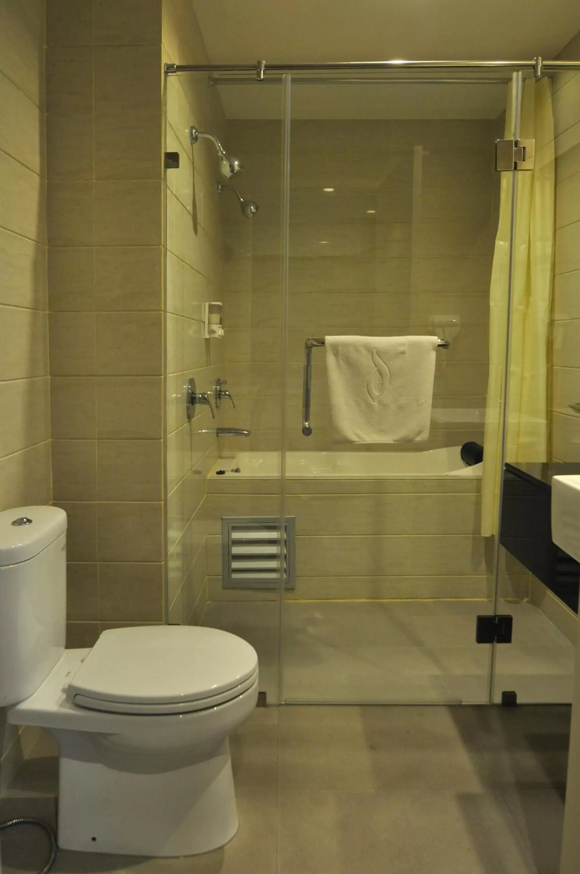 Shower, Bathroom in Dreamtel Jakarta