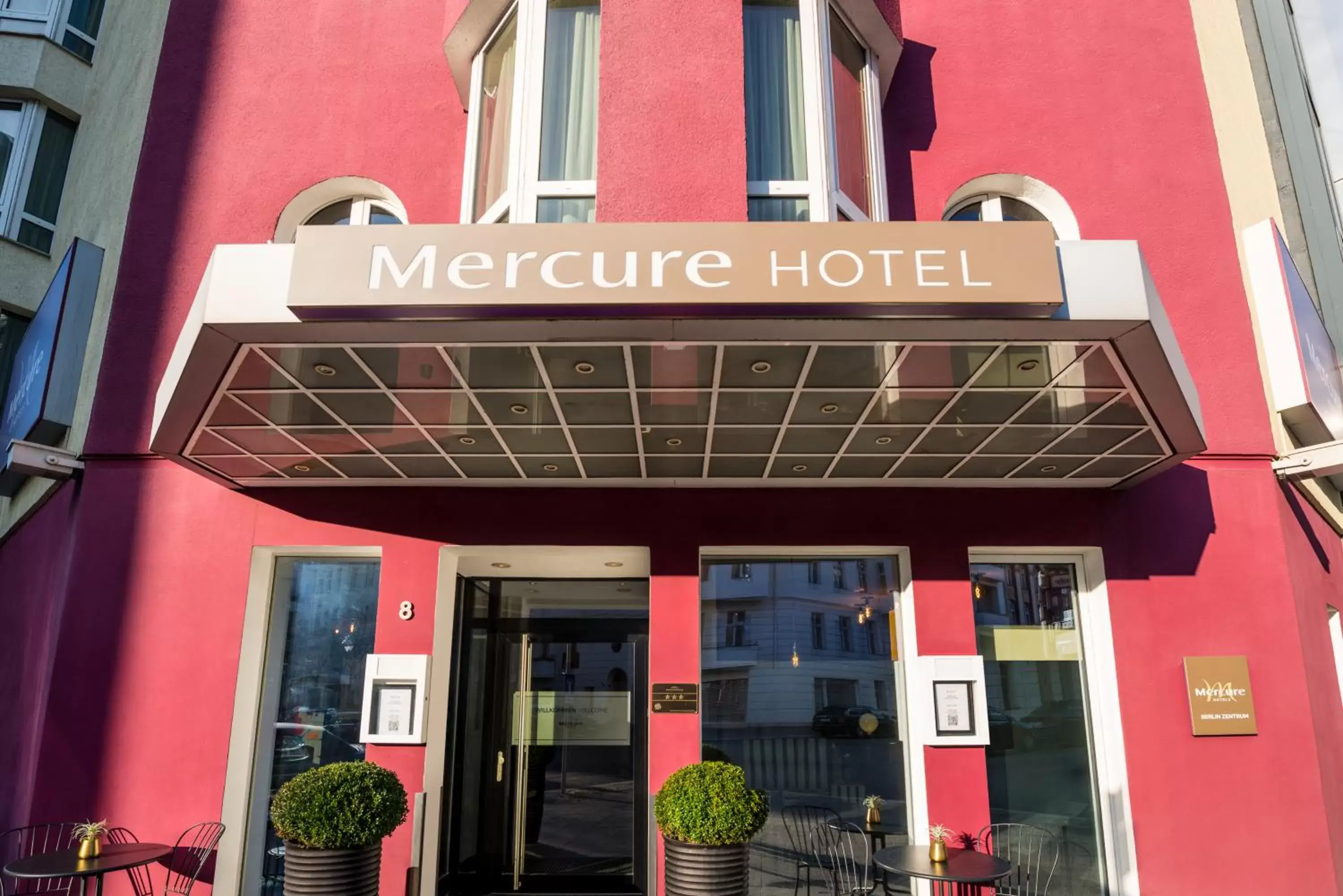 Facade/entrance in Mercure Hotel Berlin Zentrum Superior