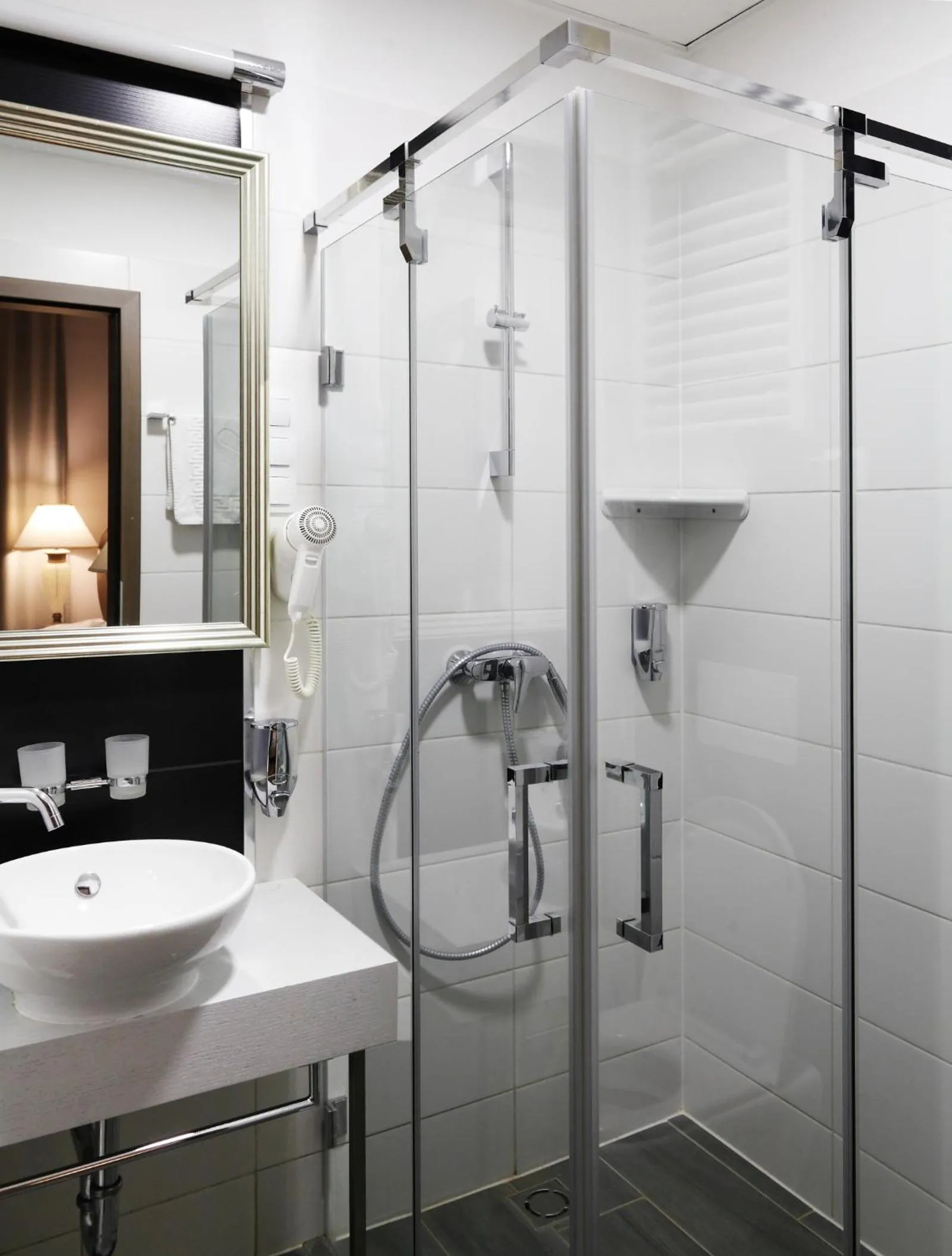 Bathroom in House Octogon