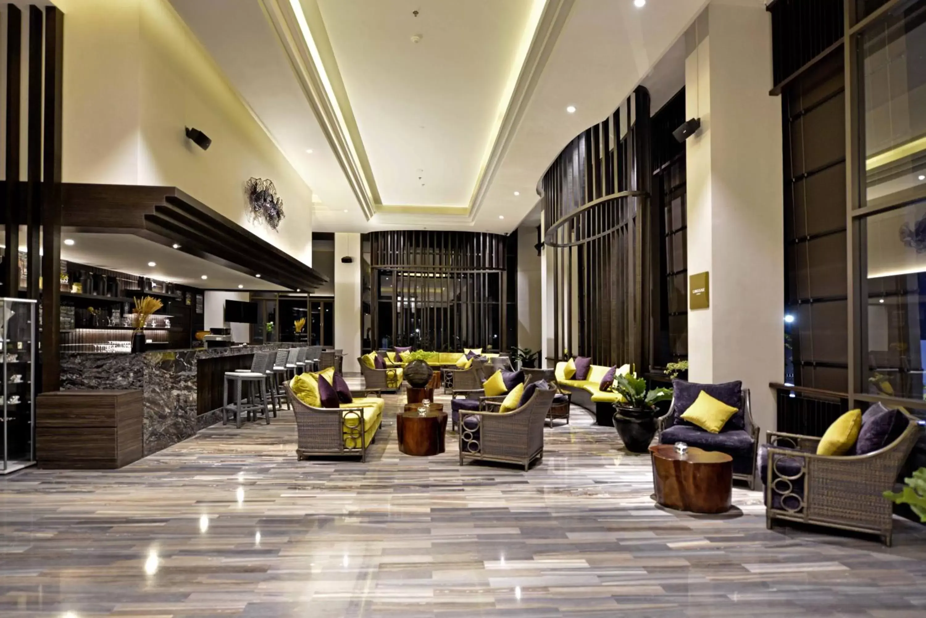 Lounge or bar, Lobby/Reception in Lombok Astoria Hotel