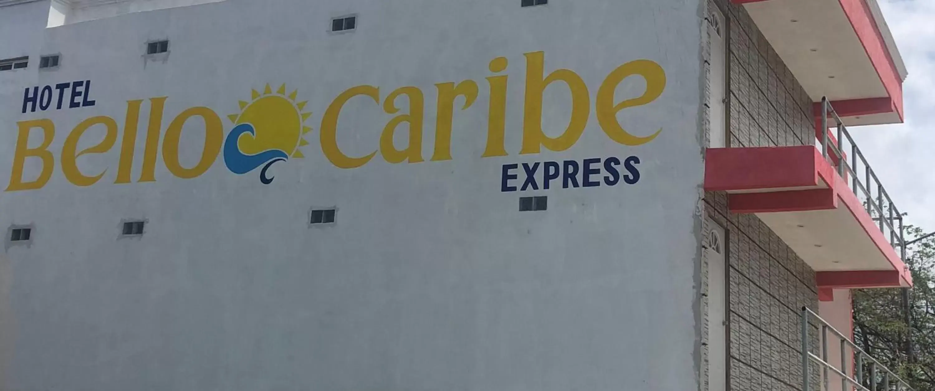 Property building, Property Logo/Sign in Hotel Bello Caribe Express