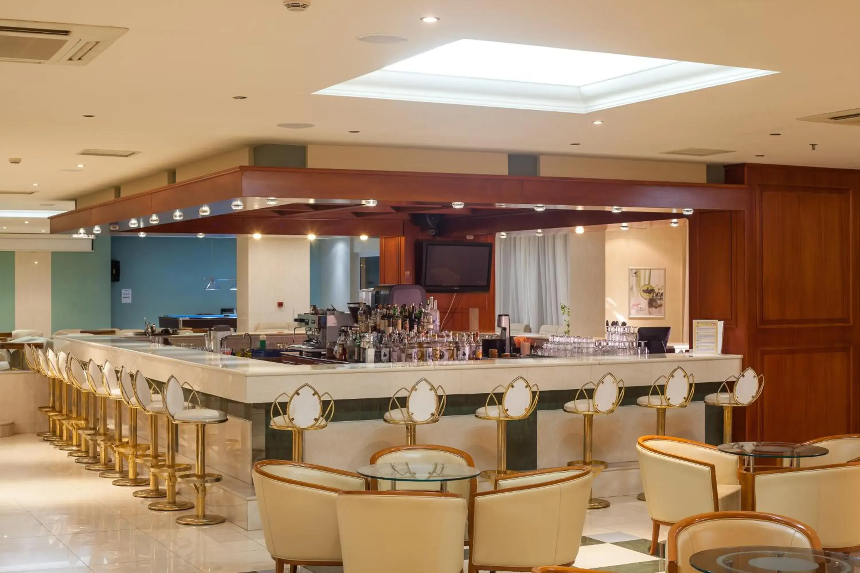 Lounge or bar, Lounge/Bar in Pegasos Deluxe Beach Hotel