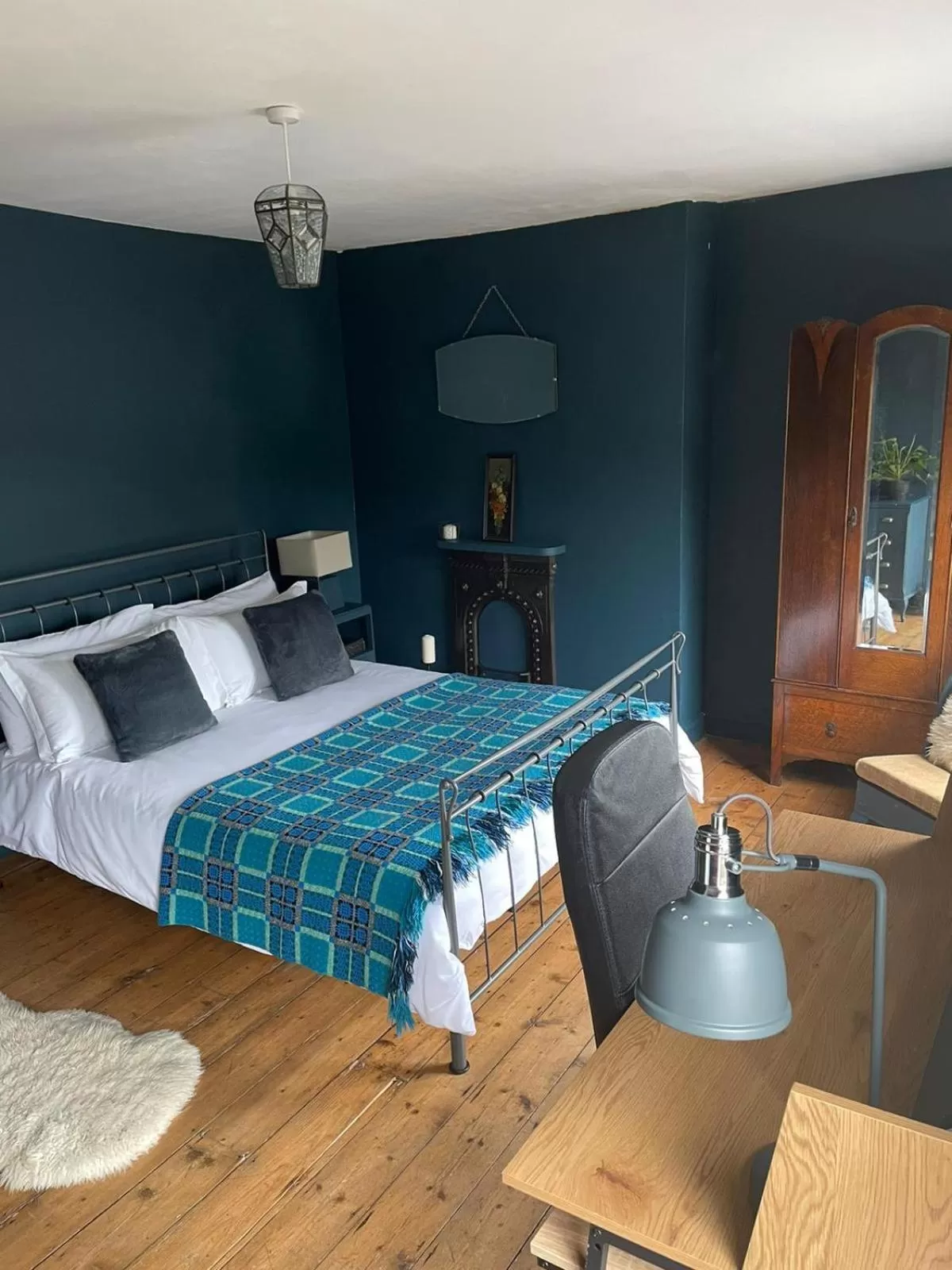 Bedroom, Bed in Efail Y Garn