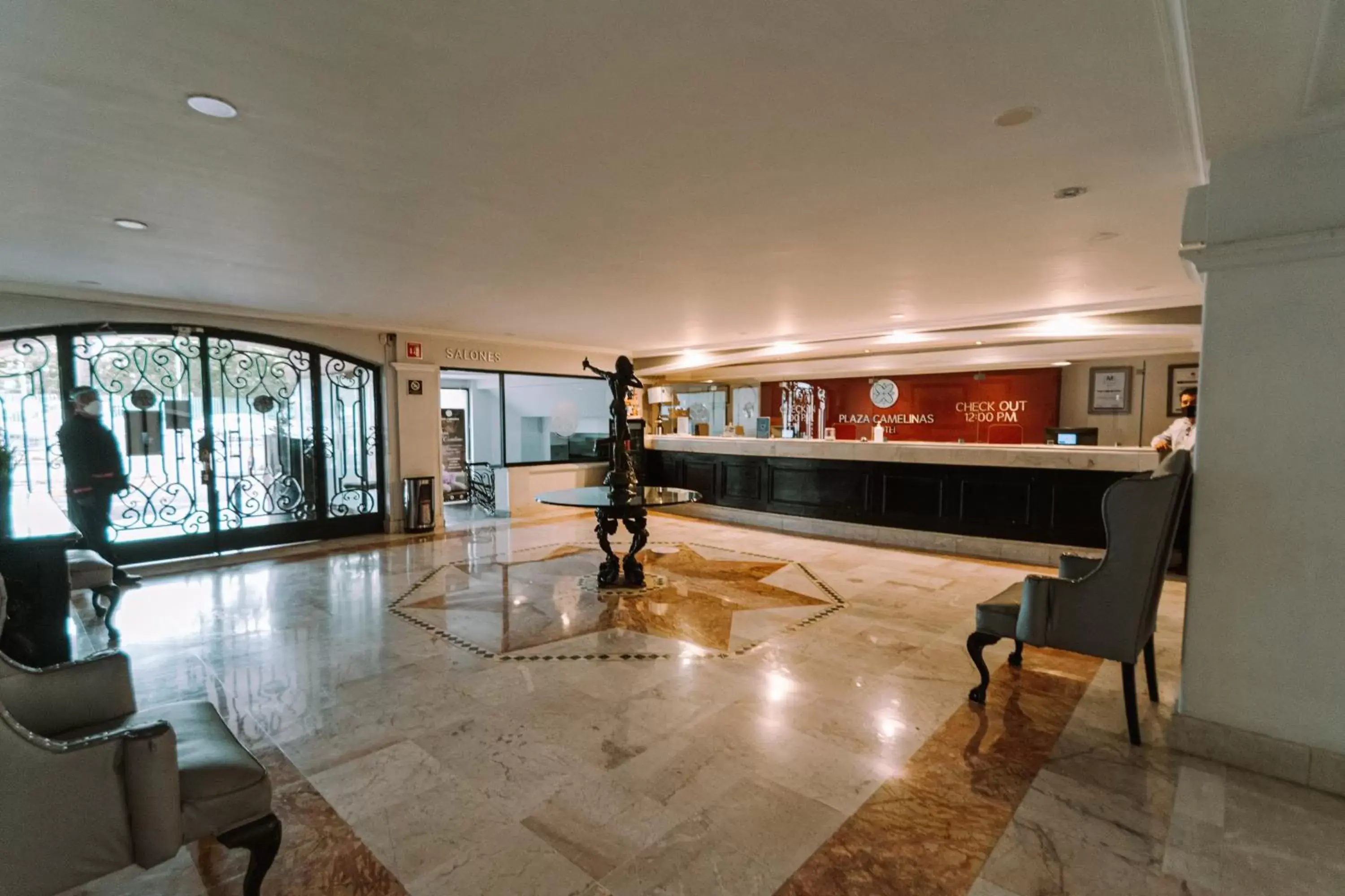 Lobby or reception, Lounge/Bar in Plaza Camelinas Hotel