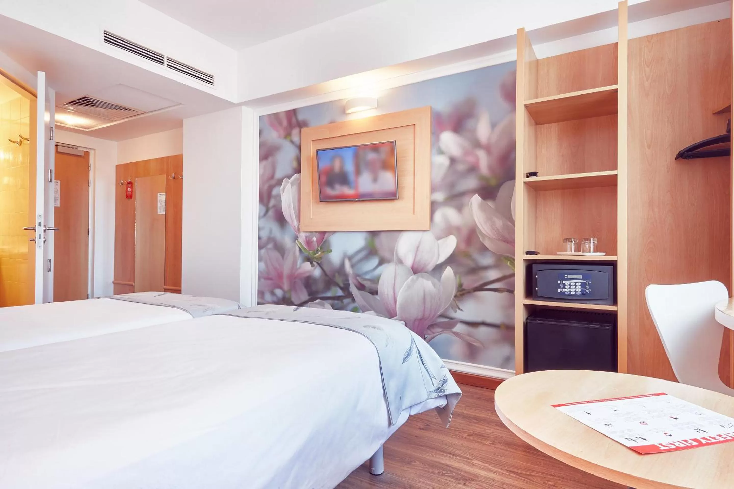 Decorative detail, Bed in MyContinental Sibiu