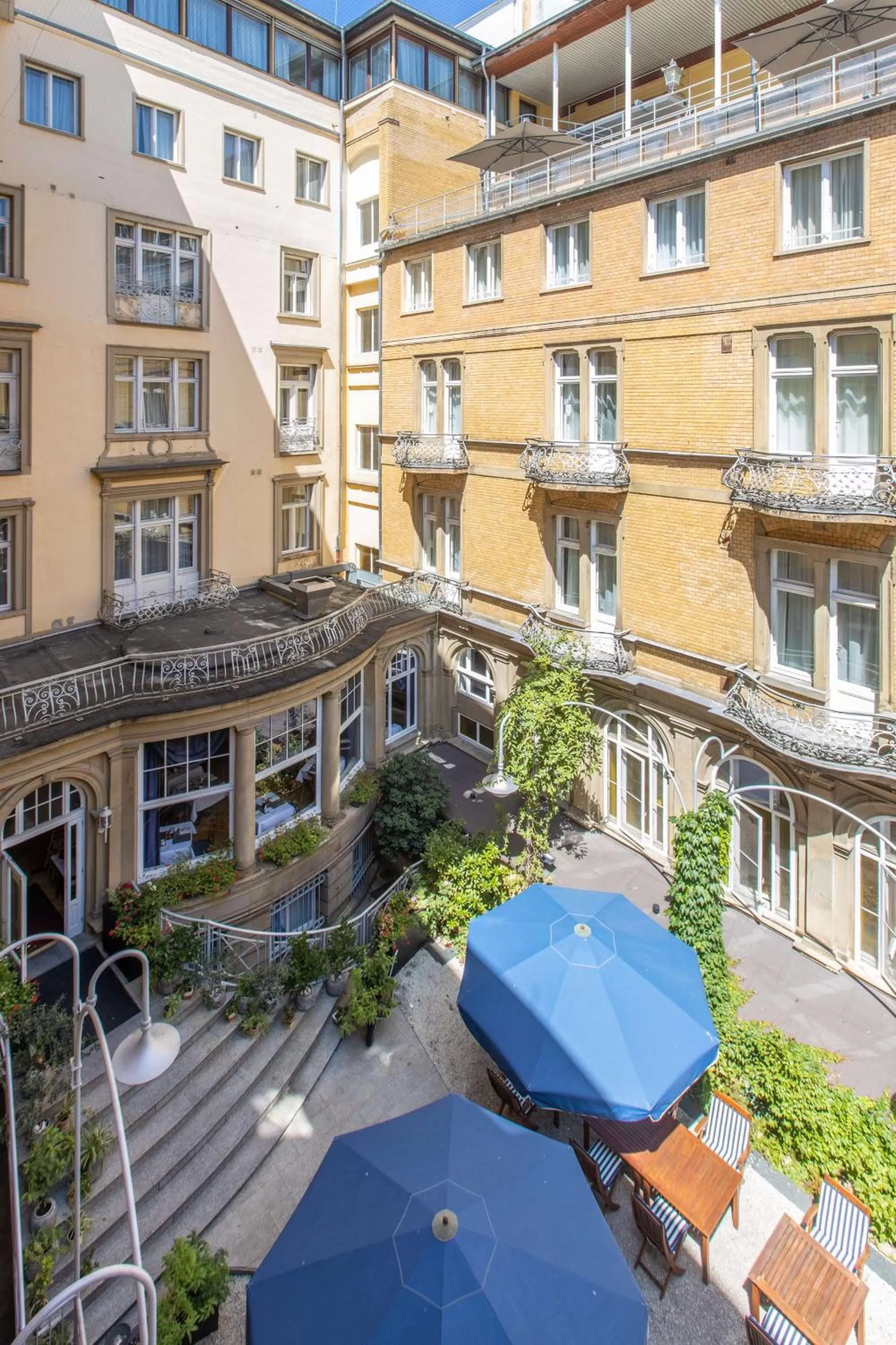 Breakfast in Radisson Blu Hotel Schwarzer Bock Wiesbaden