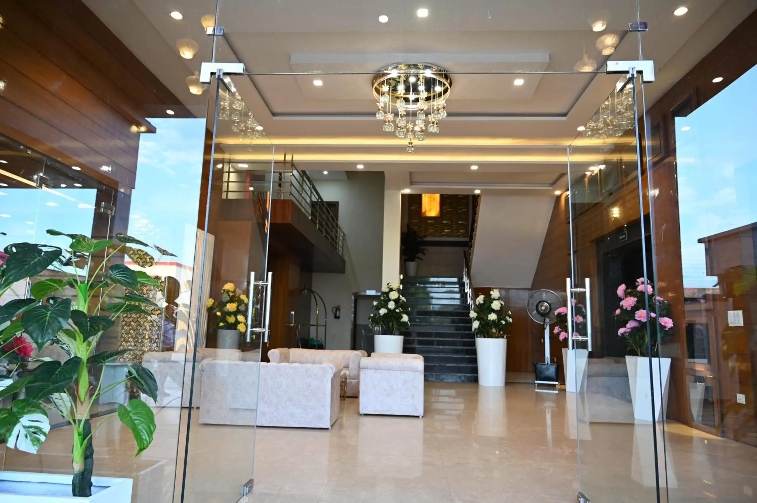 Lobby or reception in Hotel Vasdaa Grand Lobby or reception in Hotel Vasdaa Grand