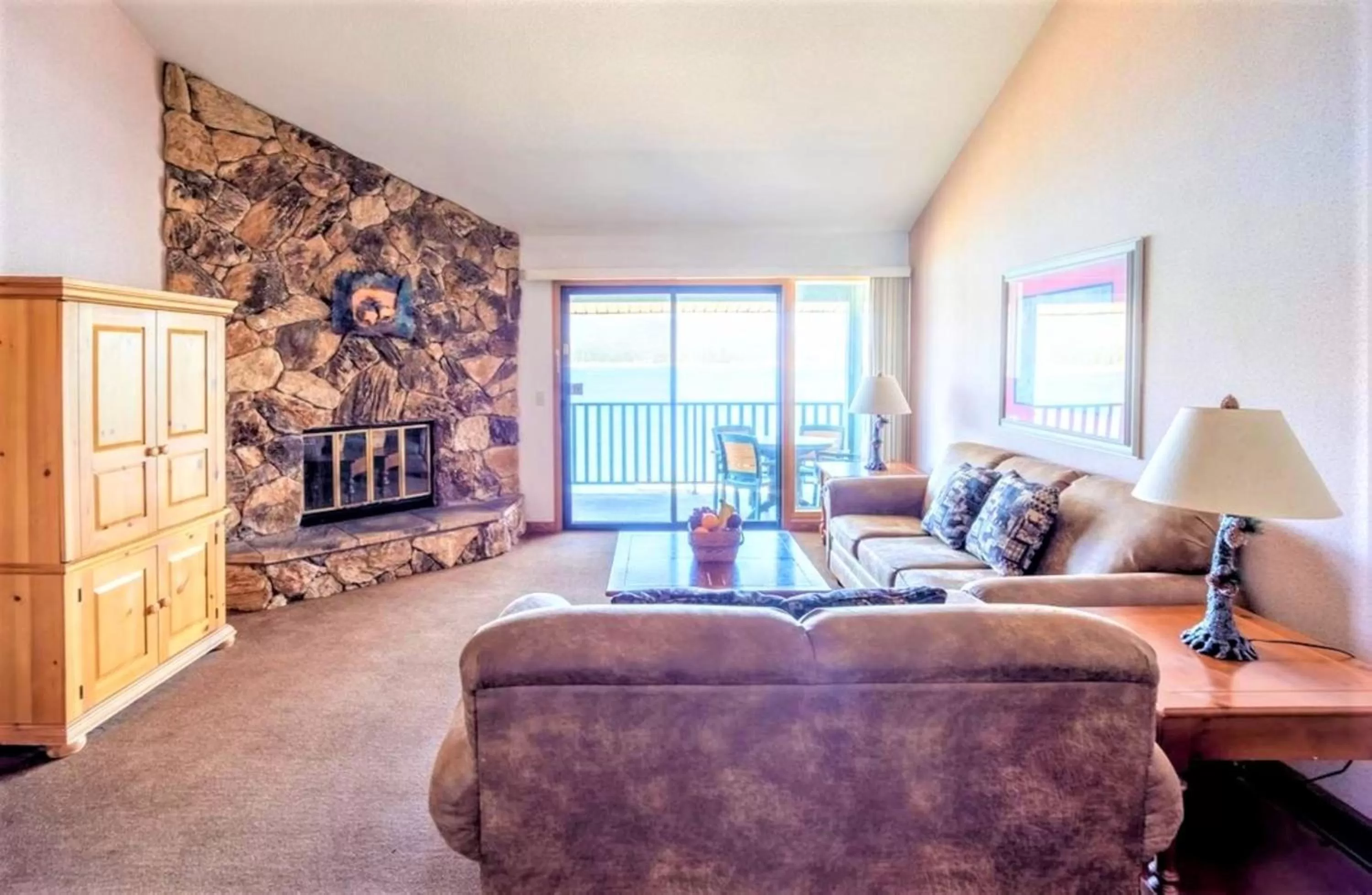 Living room in Lagonita Lodge