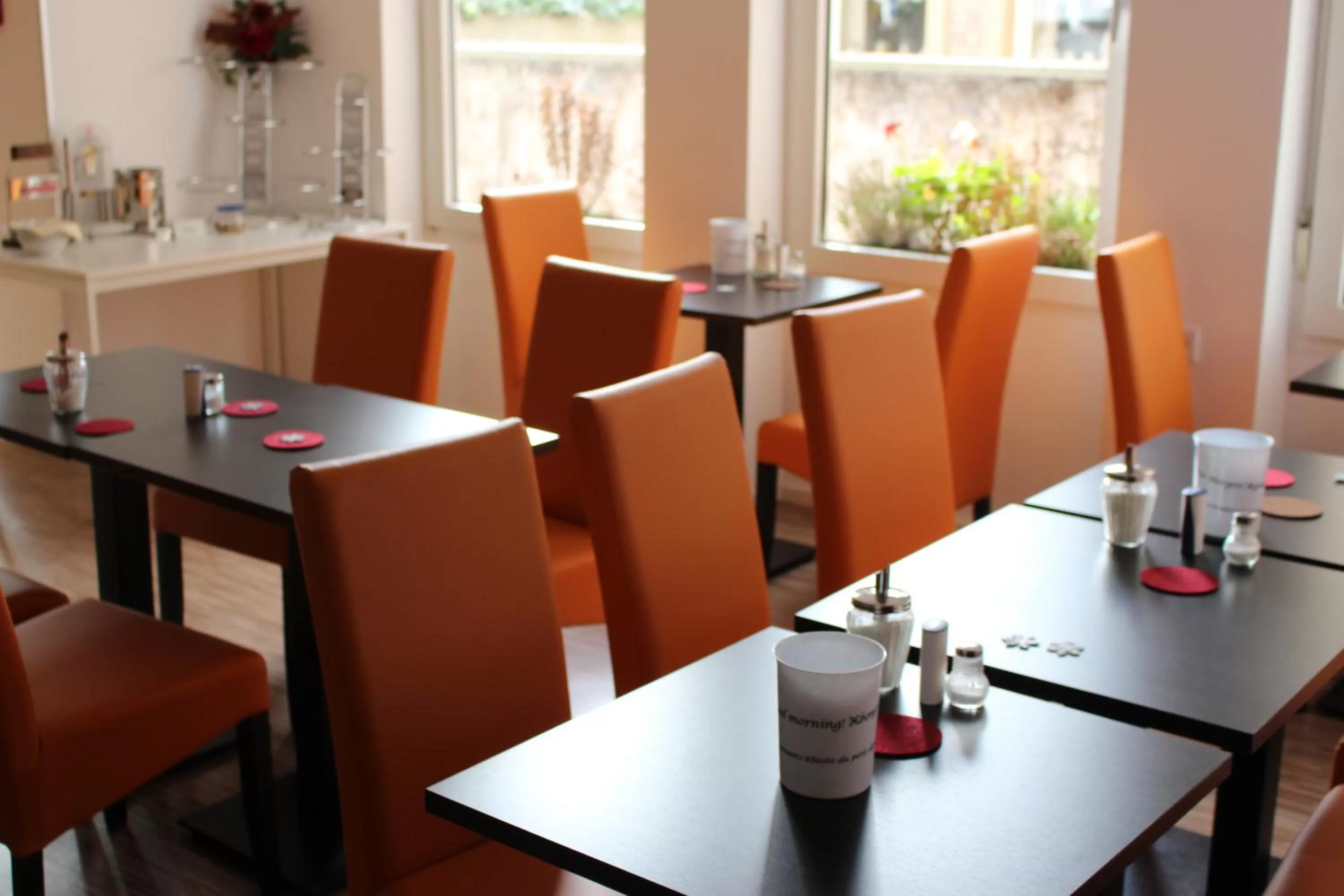 Restaurant/places to eat in Hotel Barbarossa Karlsruhe Stadtmitte