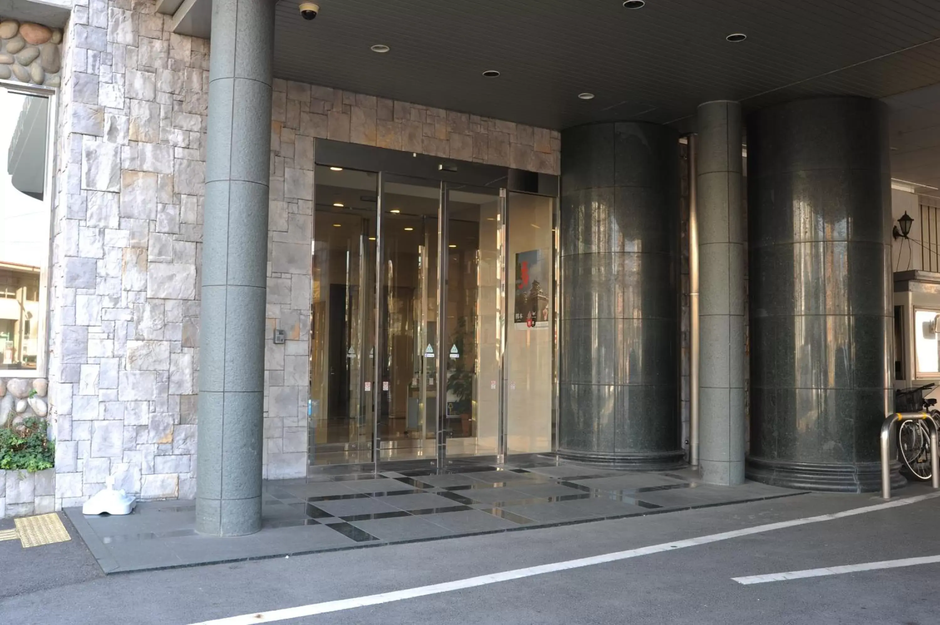 Facade/Entrance in Suizenji Comfort Hotel