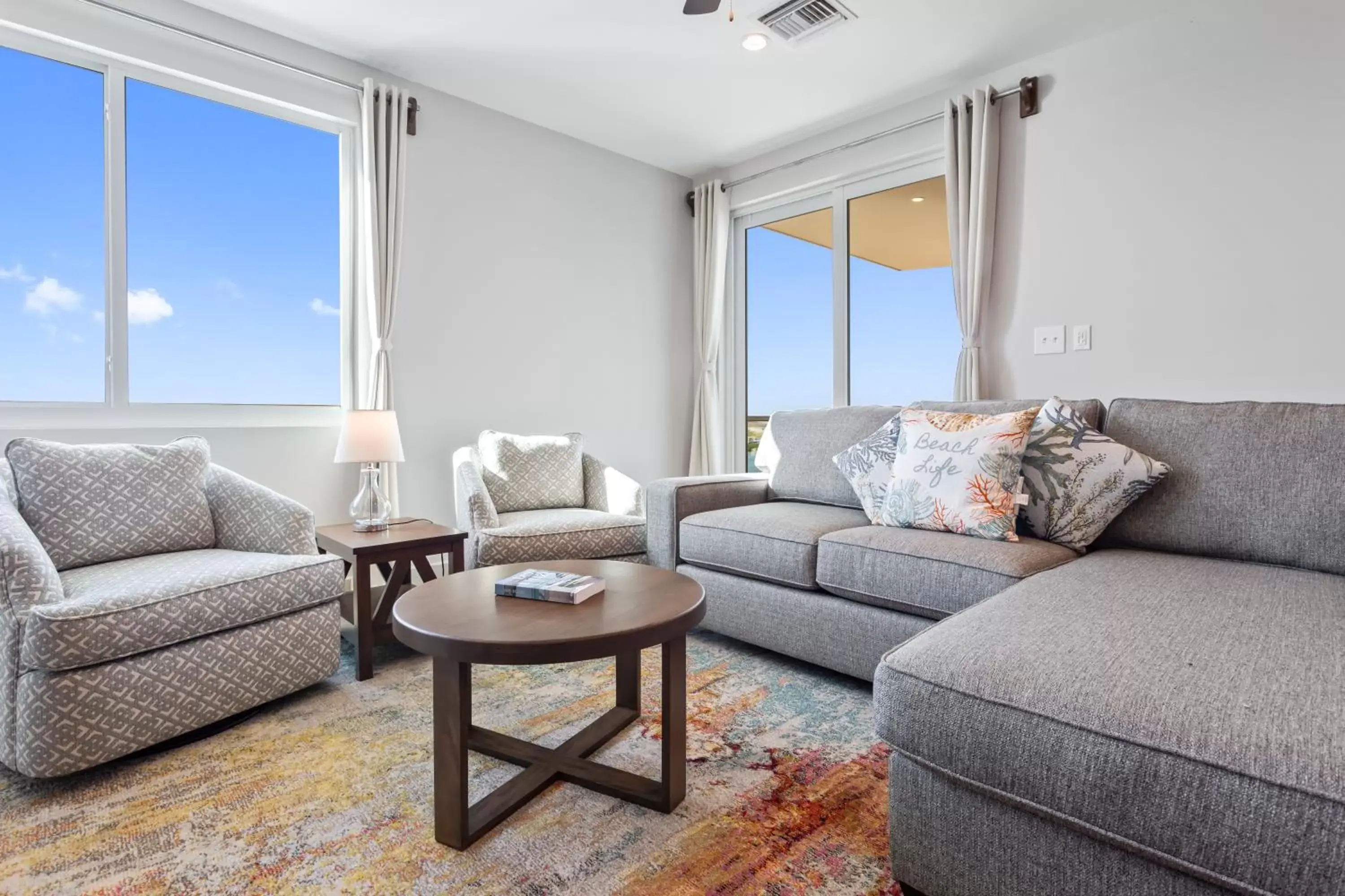 Three-Bedroom Bay View Condo in Sunset Caribe Belize Three-Bedroom Bay View Condo in Sunset Caribe Belize