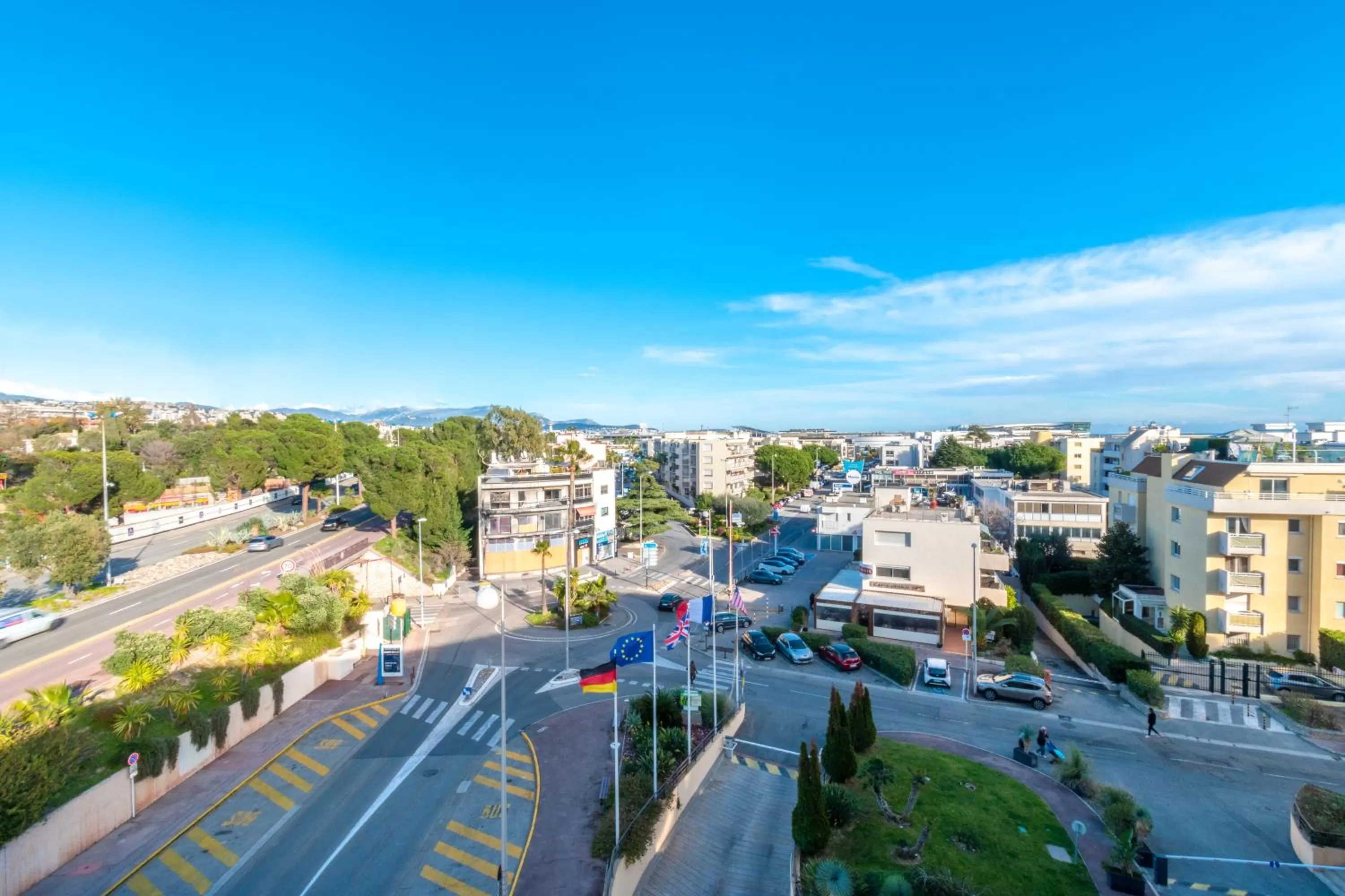 Day in Holiday Inn Nice - Port St Laurent by IHG